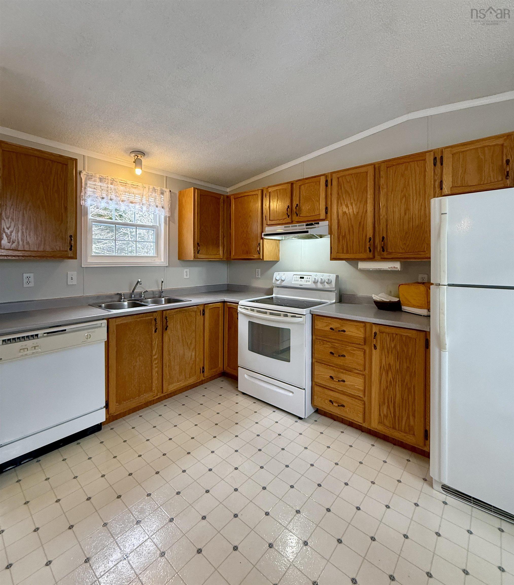 $185,000.00: 43 Dhugald Drive, Salmon River