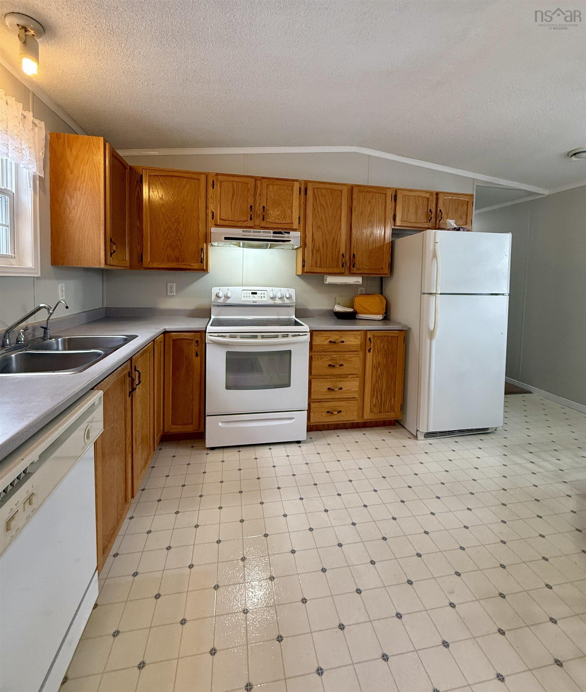 $185,000.00: 43 Dhugald Drive, Salmon River