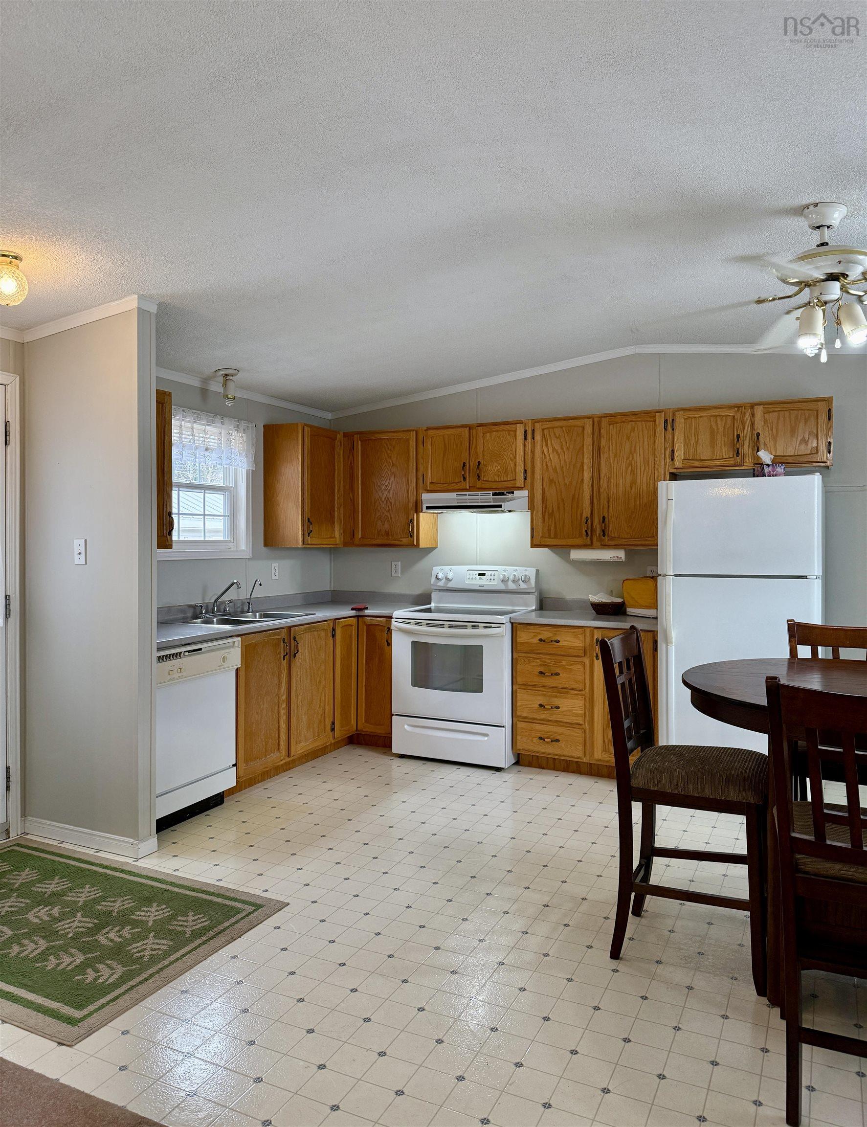 $185,000.00: 43 Dhugald Drive, Salmon River