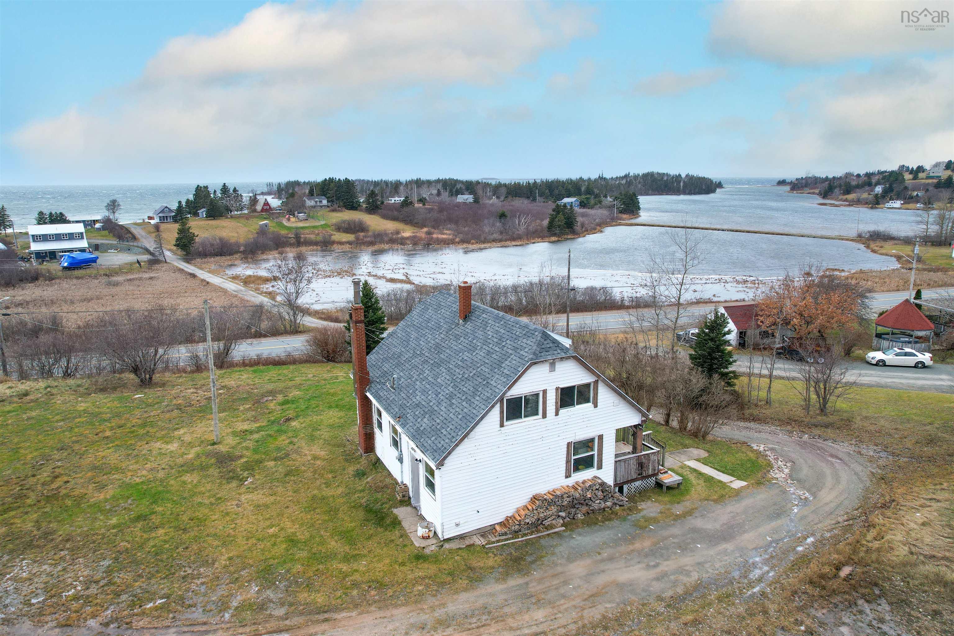 $139,000.00: 14766 Highway Highway, Red Islands