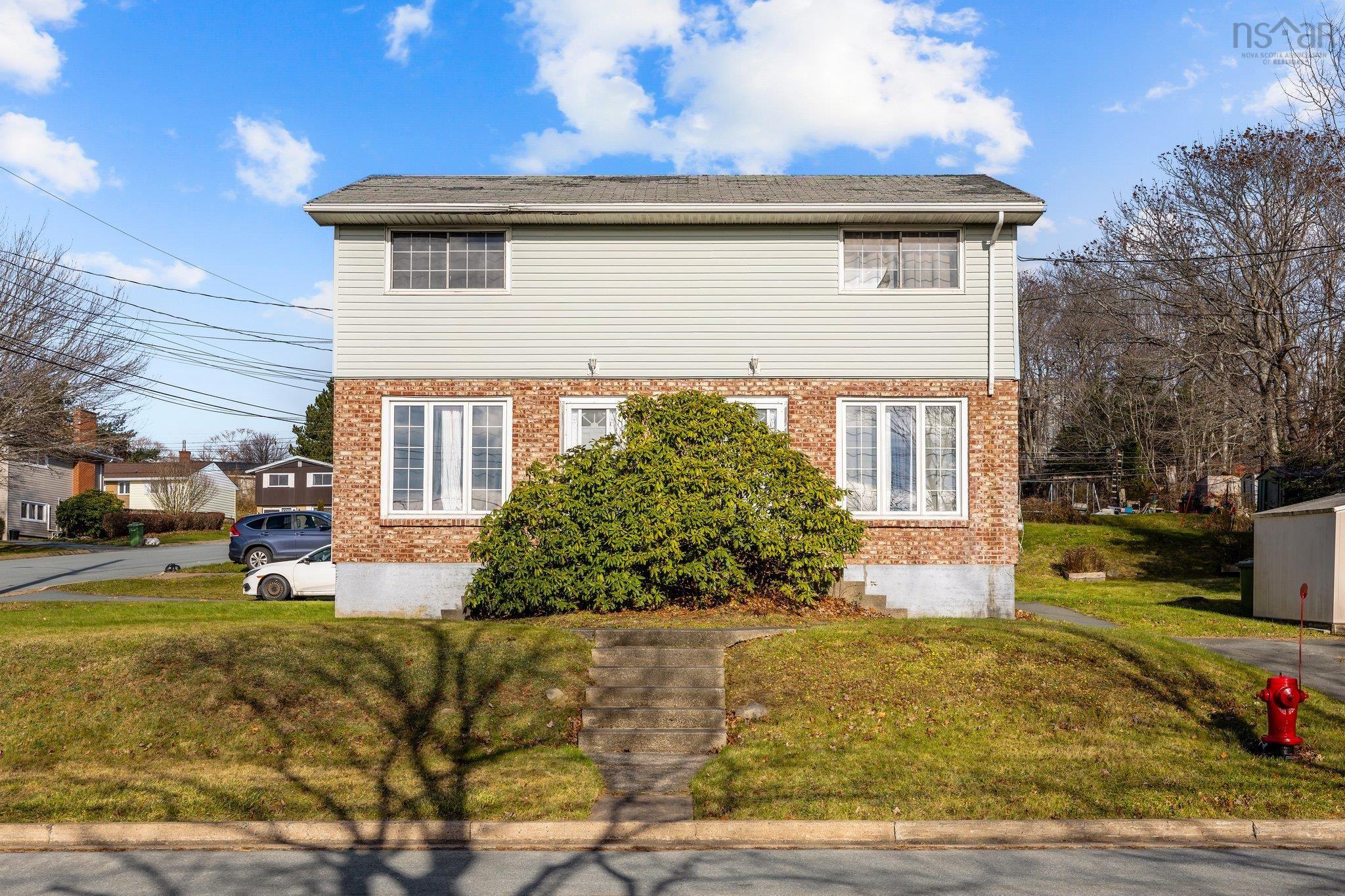 $475,000.00: 53 / 53.5 Lynn Drive, Dartmouth