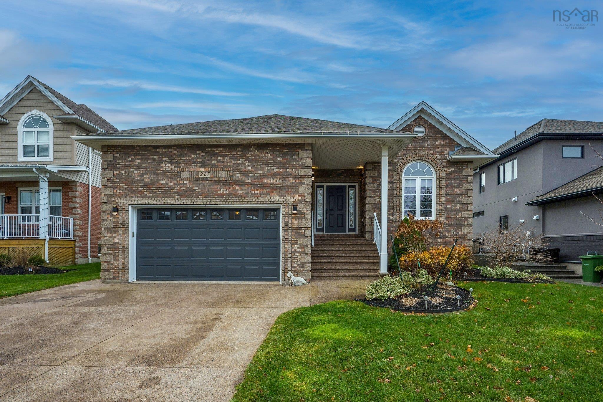 $724,900.00: 297 Freshwater Trail, Dartmouth
