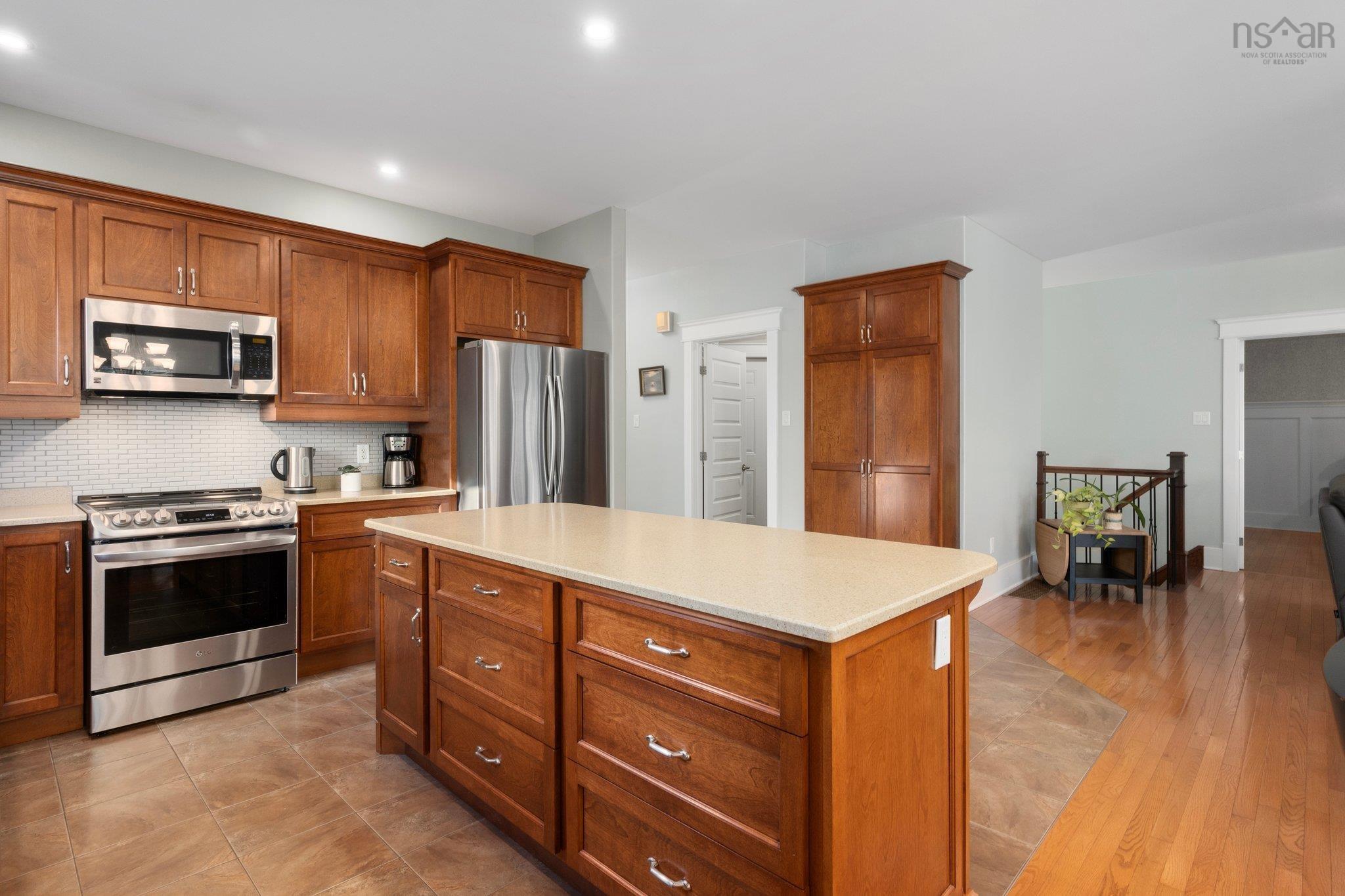 $724,900.00: 297 Freshwater Trail, Dartmouth