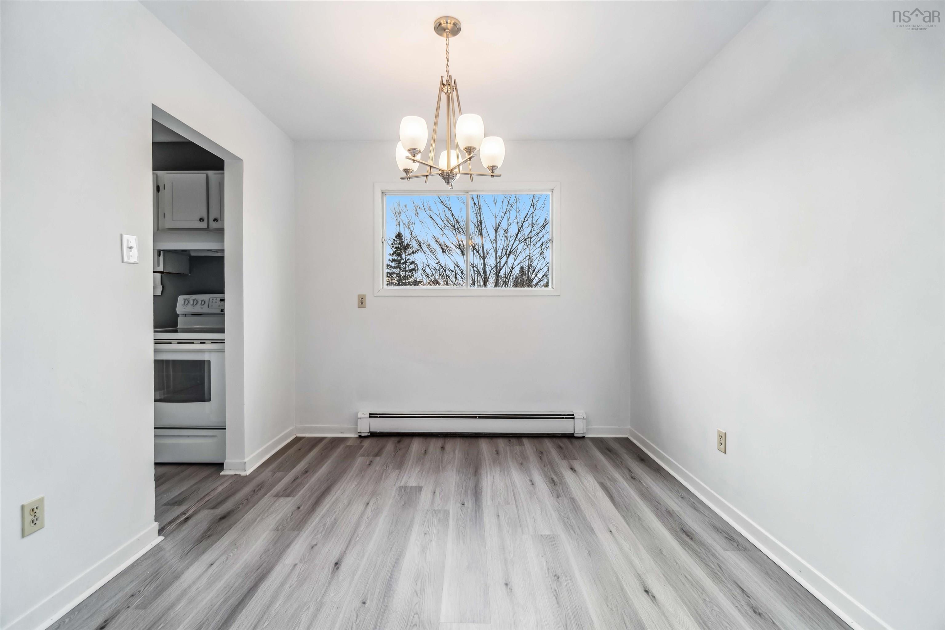 $399,900.00: 395 POPLAR Street, Cole Harbour