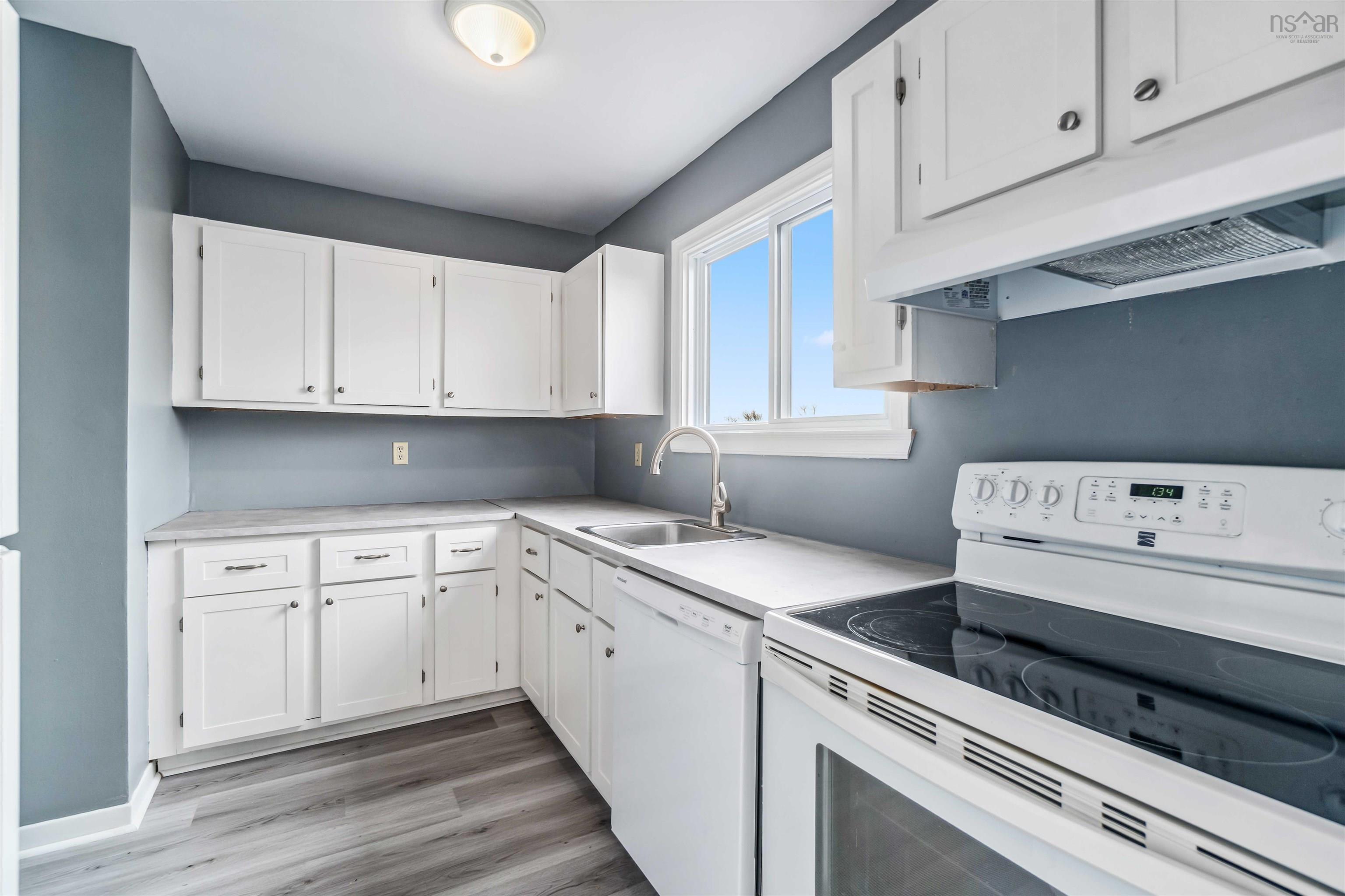 $399,900.00: 395 POPLAR Street, Cole Harbour