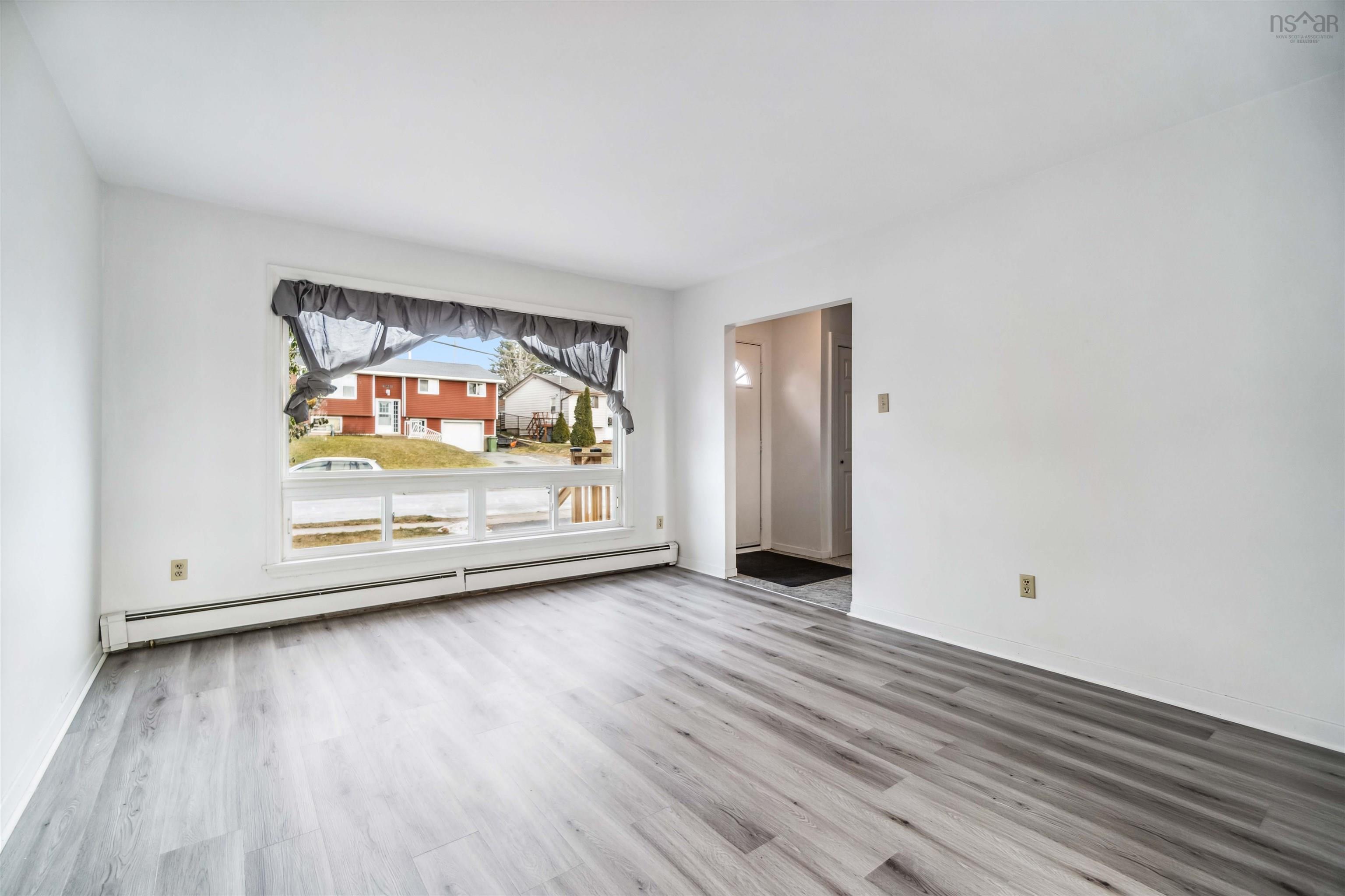 $399,900.00: 395 POPLAR Street, Cole Harbour