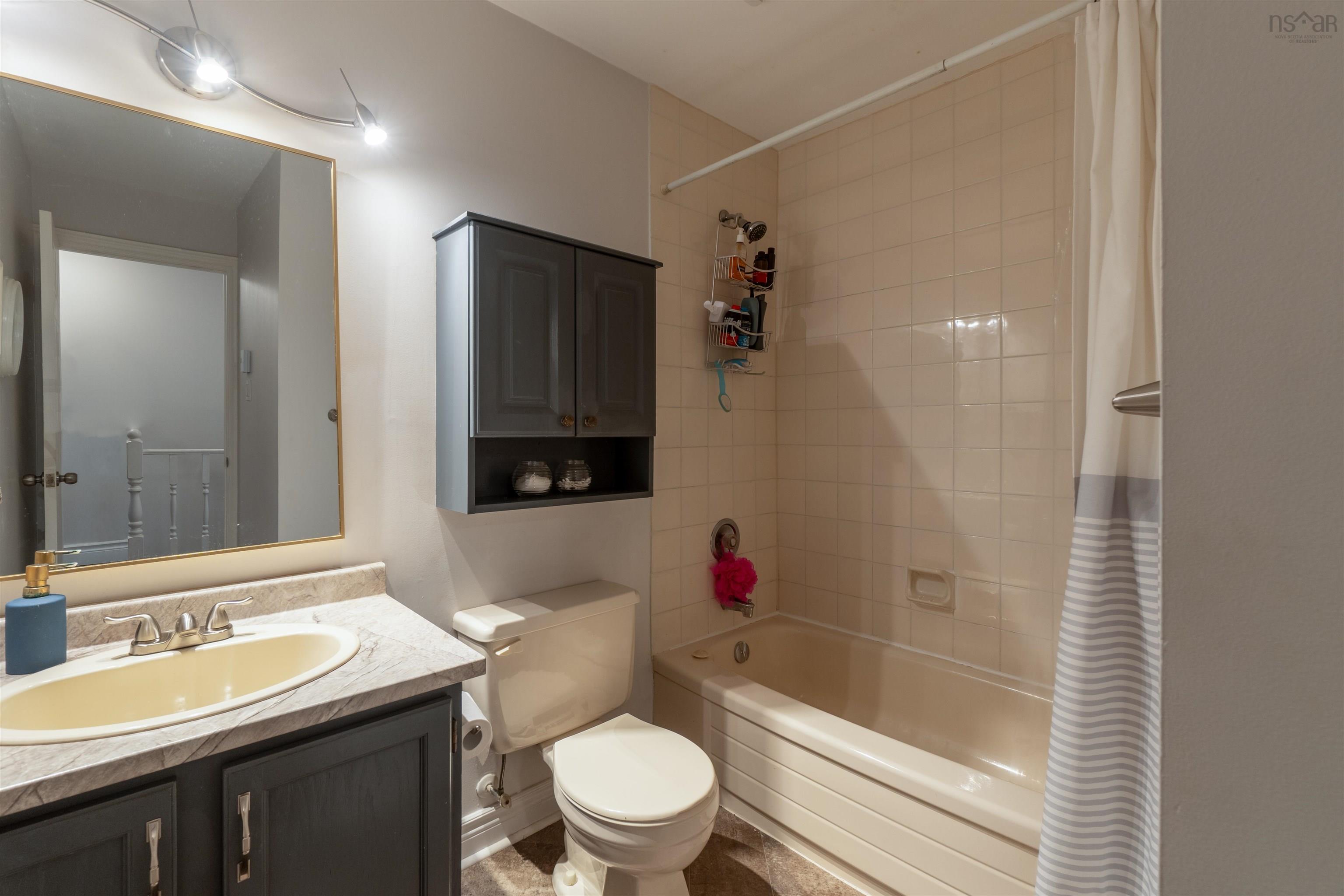 $349,900.00: 12 Collins Grove Ridge, Dartmouth