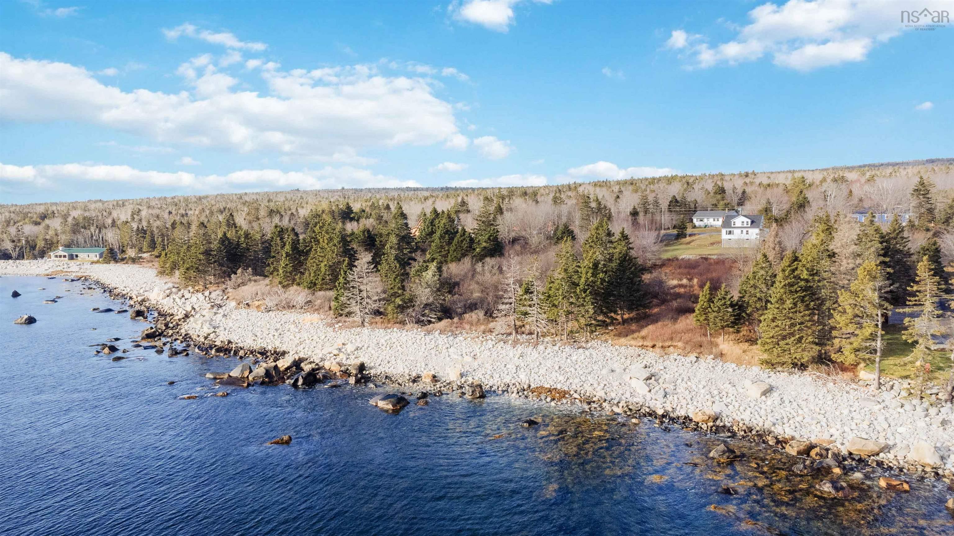 $549,000.00: 6921 Highway 3, Hunts Point