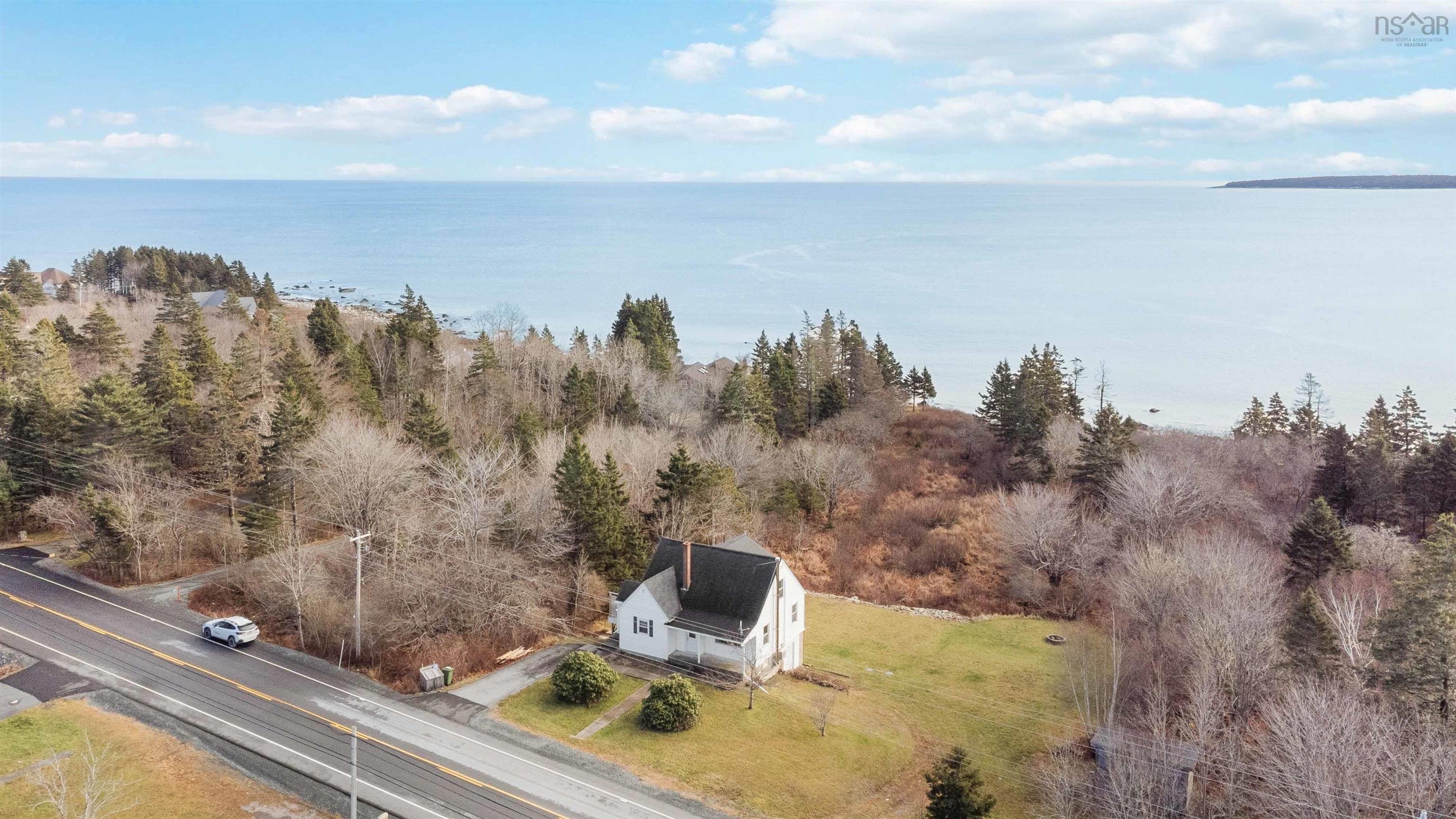 $549,000.00: 6921 Highway 3, Hunts Point