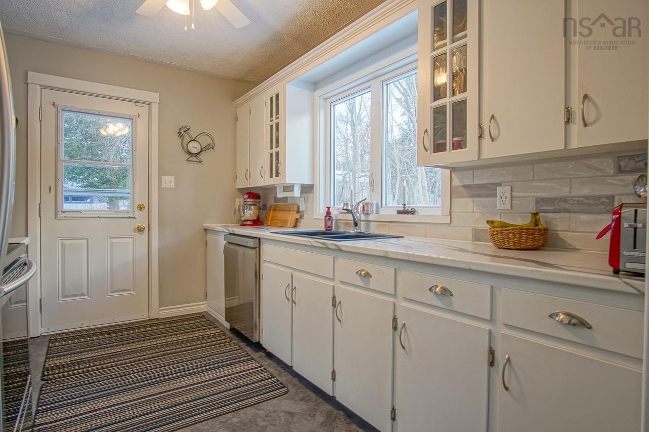 $414,900.00: 16 Fielding Avenue, Kentville