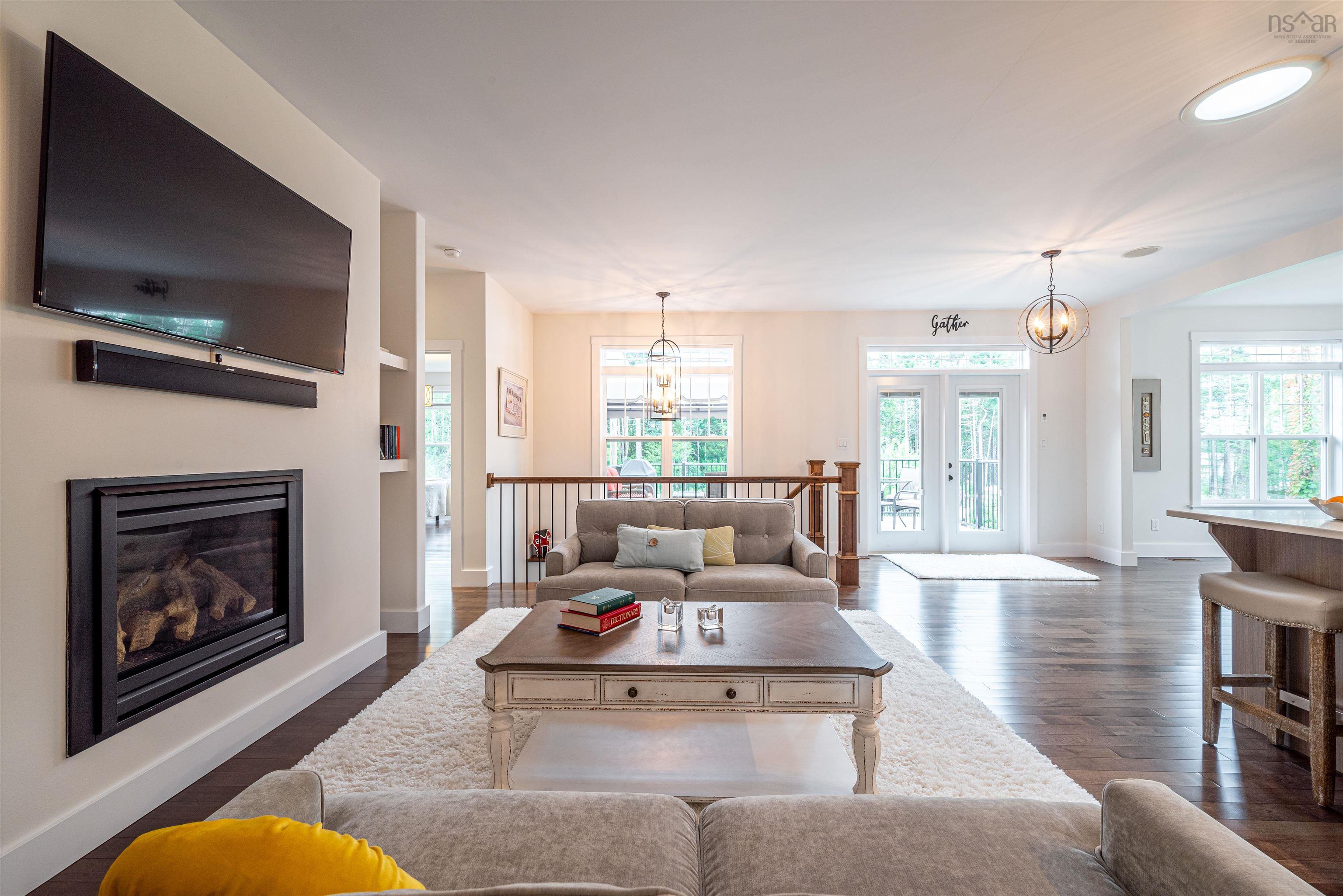 $1,100,000.00: 556 Duart Avenue, Fall River