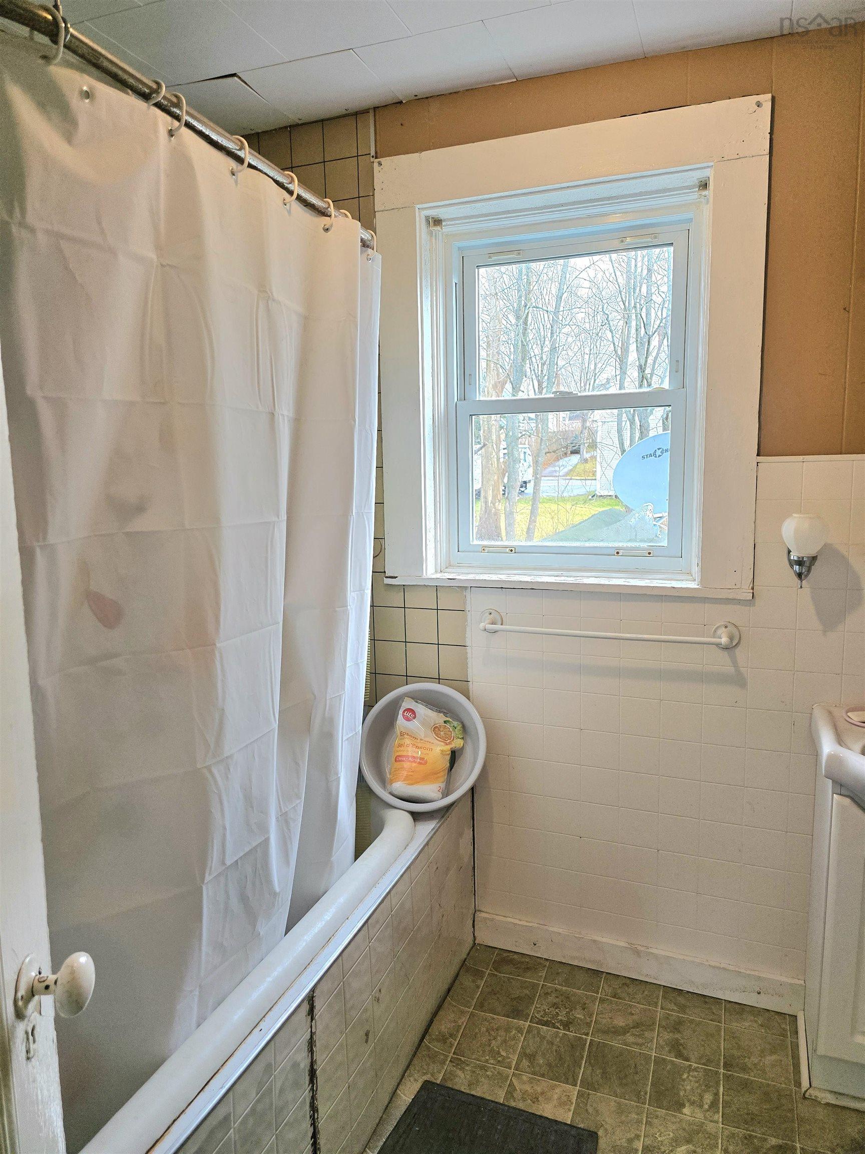 $112,880.00: 420 MacDonald Street, New Glasgow