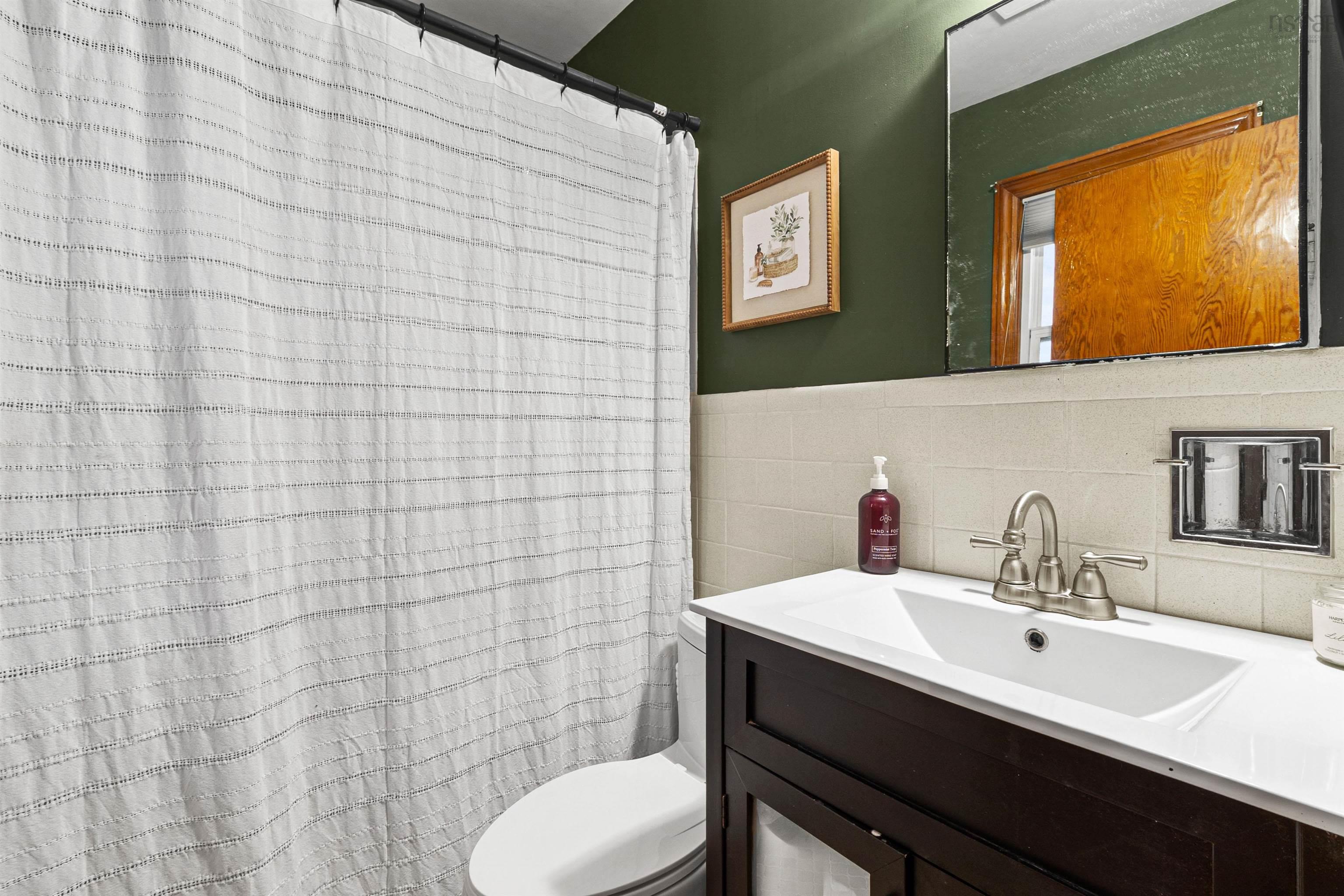 $499,900.00: 85 Melrose Avenue, Halifax