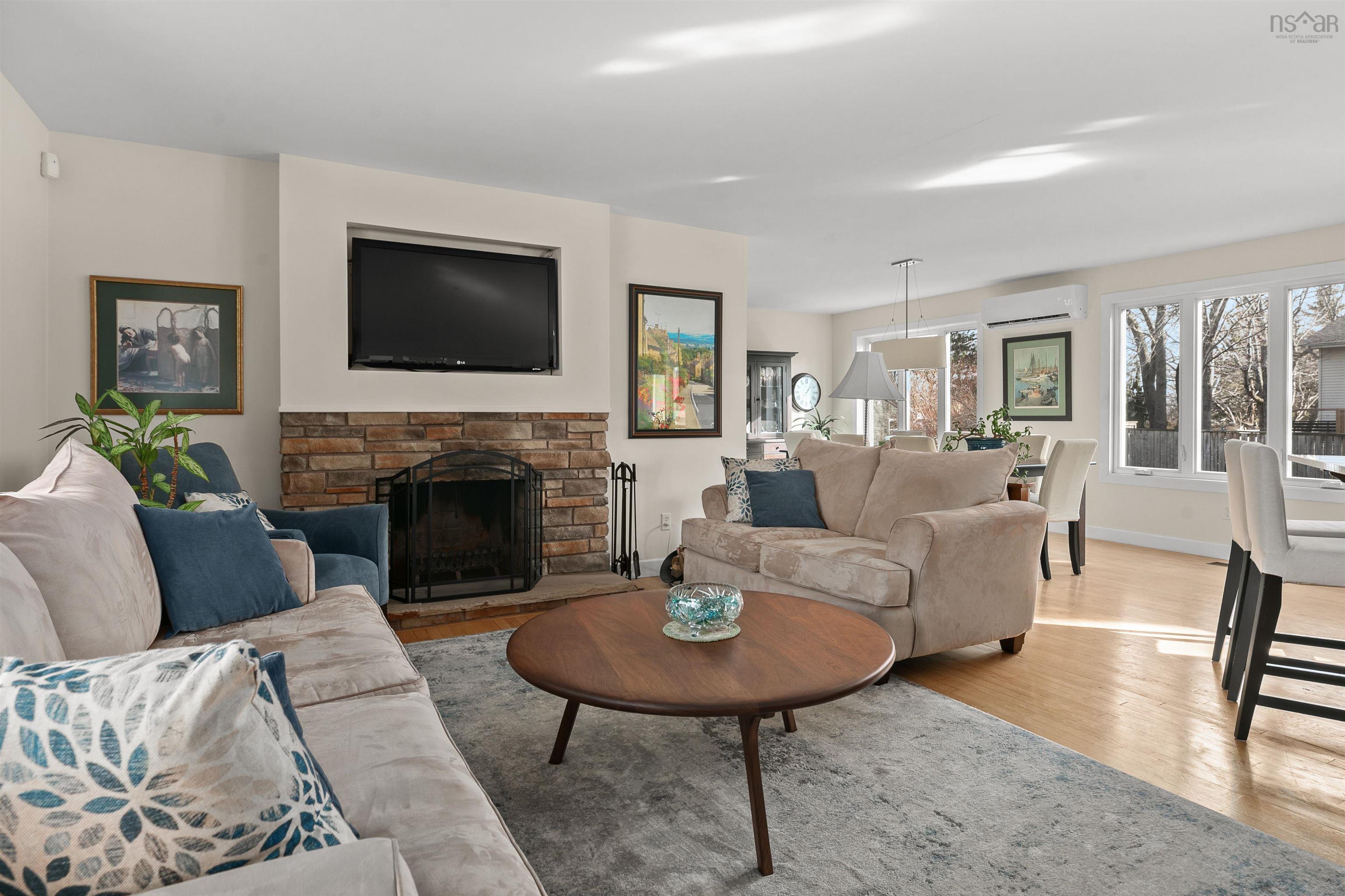 $850,000.00: 35 Nightingale Drive, Halifax