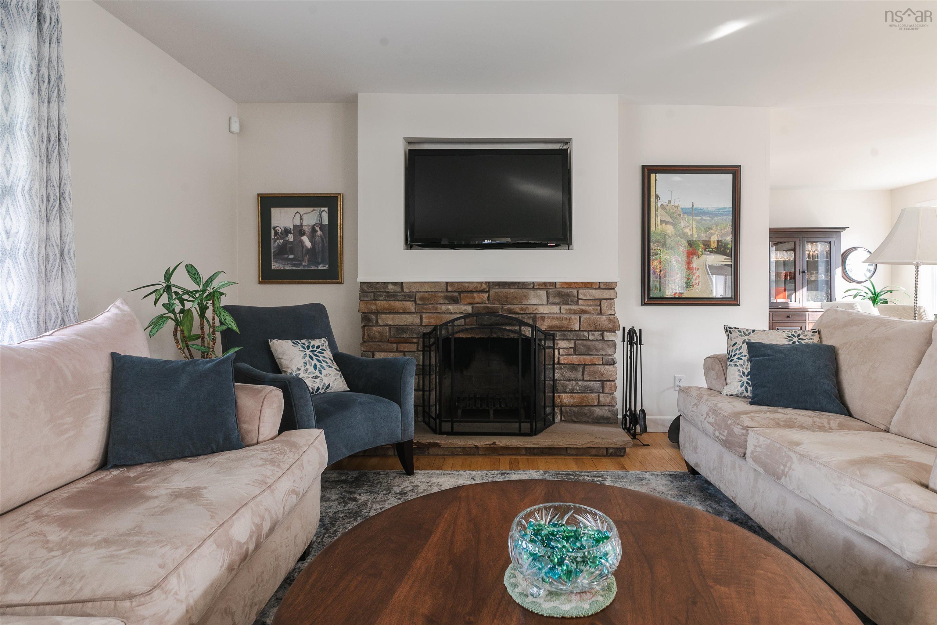 $850,000.00: 35 Nightingale Drive, Halifax