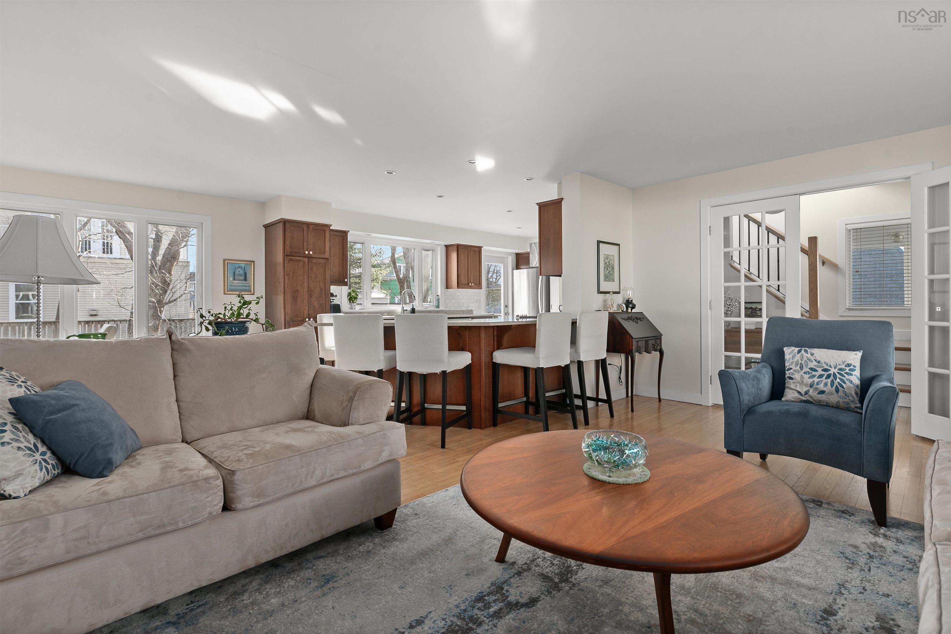 $850,000.00: 35 Nightingale Drive, Halifax