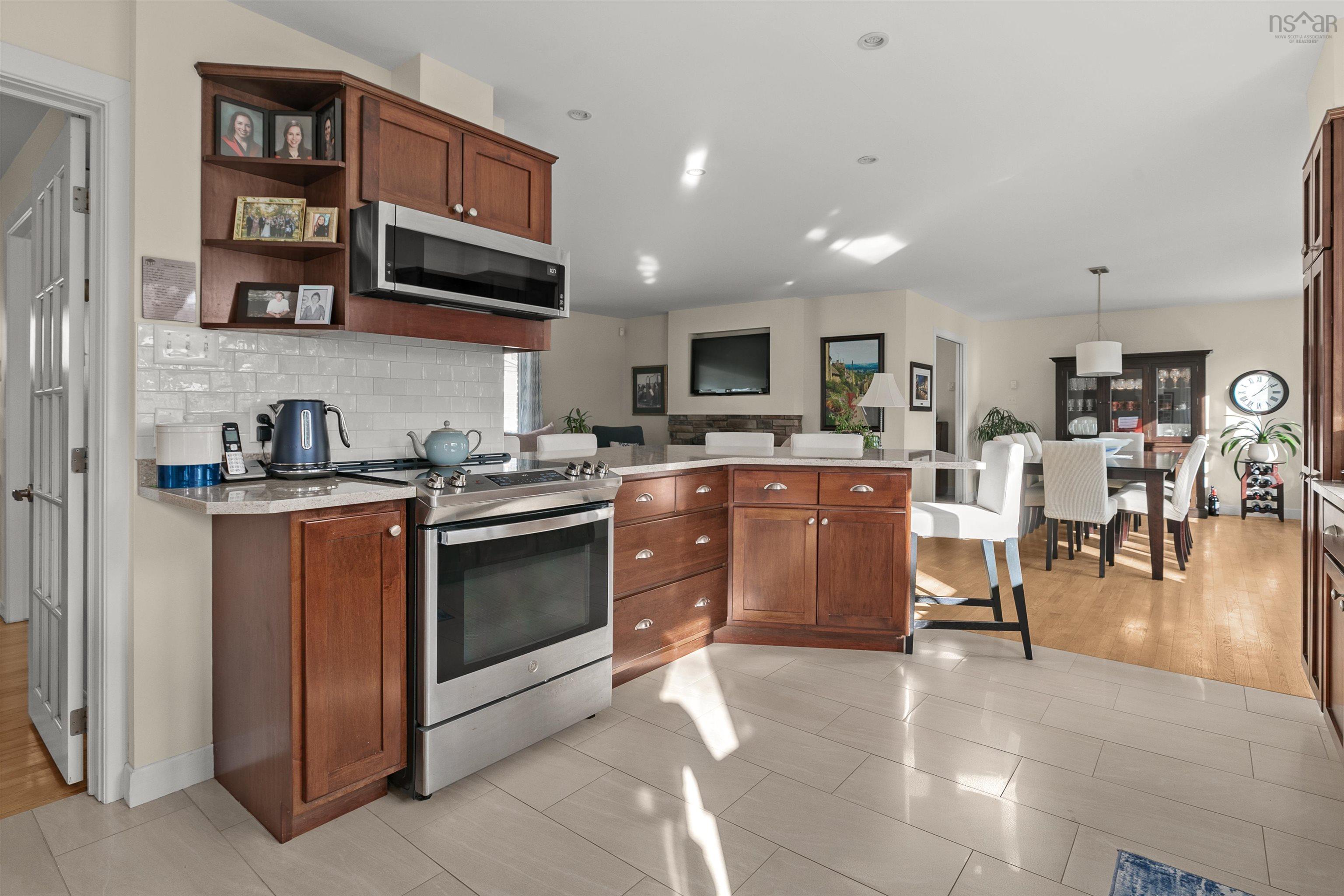 $850,000.00: 35 Nightingale Drive, Halifax