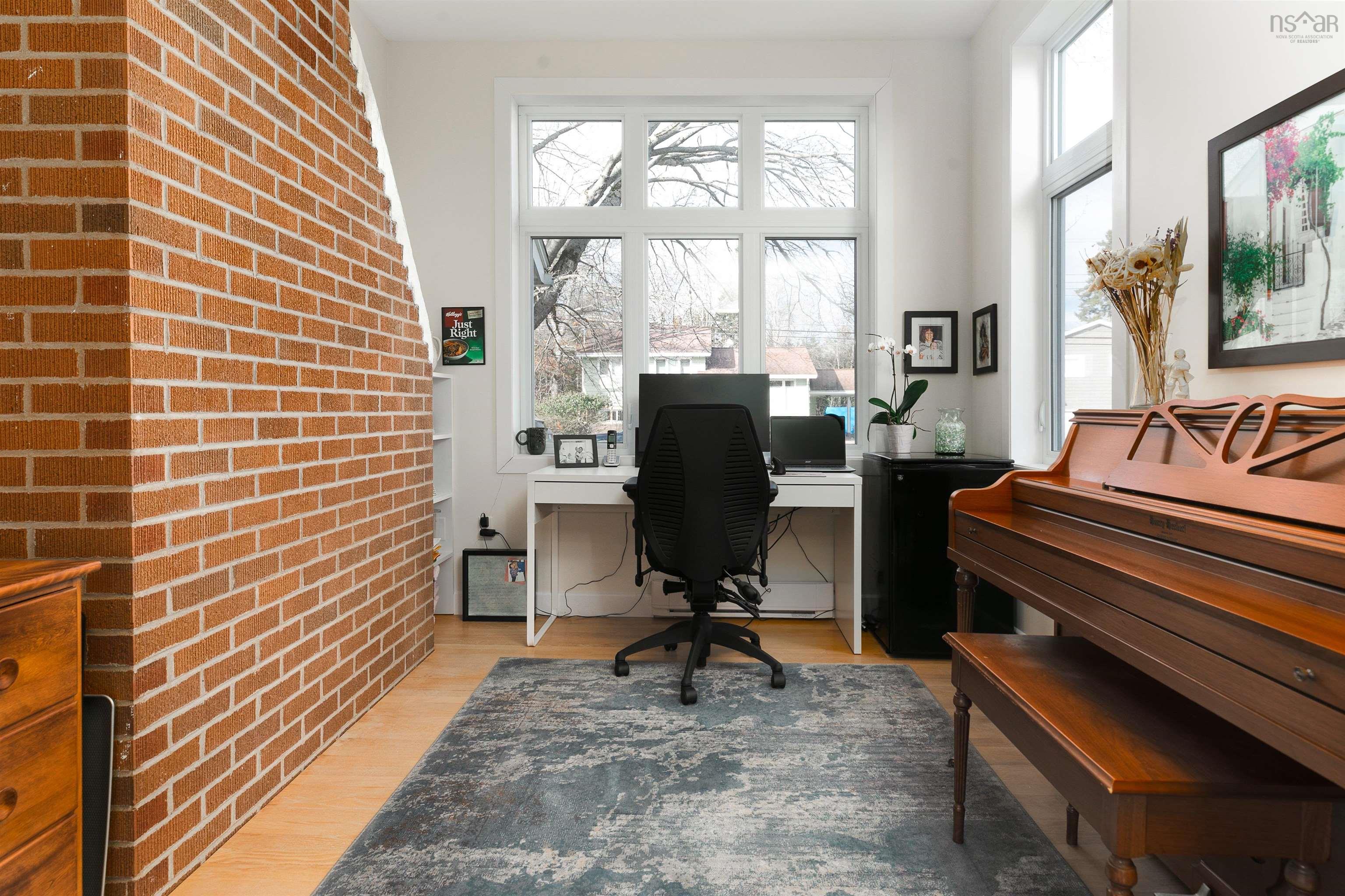 $850,000.00: 35 Nightingale Drive, Halifax