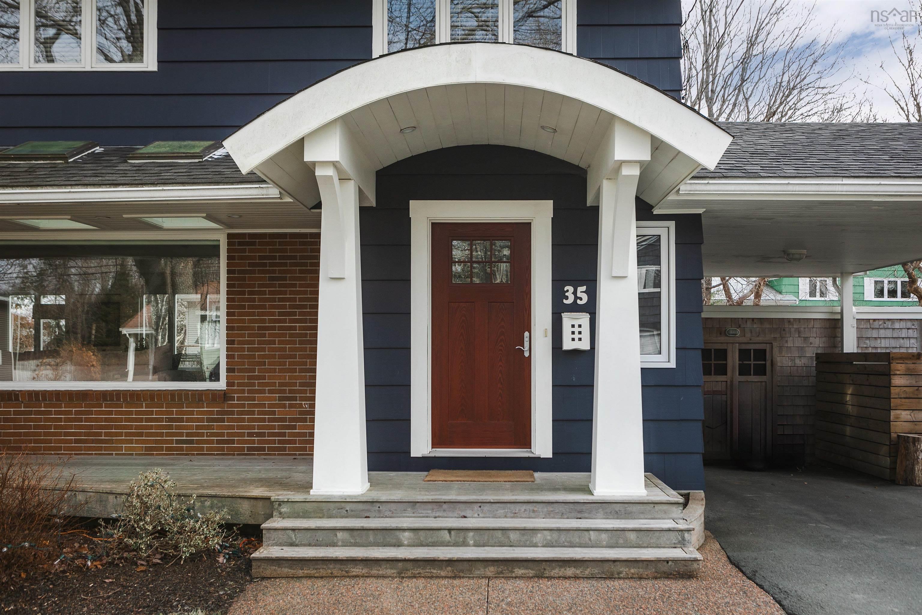 $850,000.00: 35 Nightingale Drive, Halifax