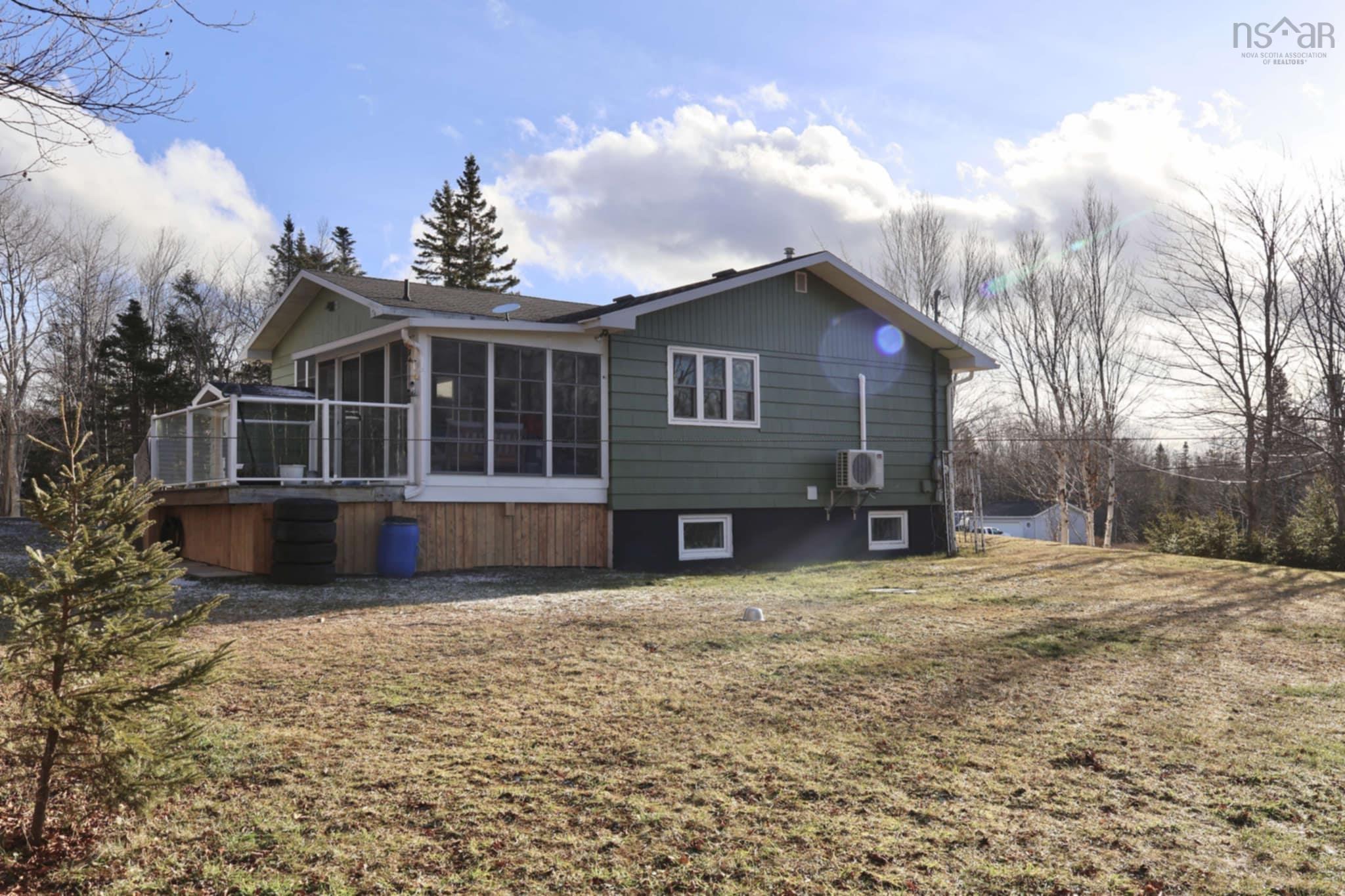 $489,000.00: 169 Erin Leah Drive, Howie Centre