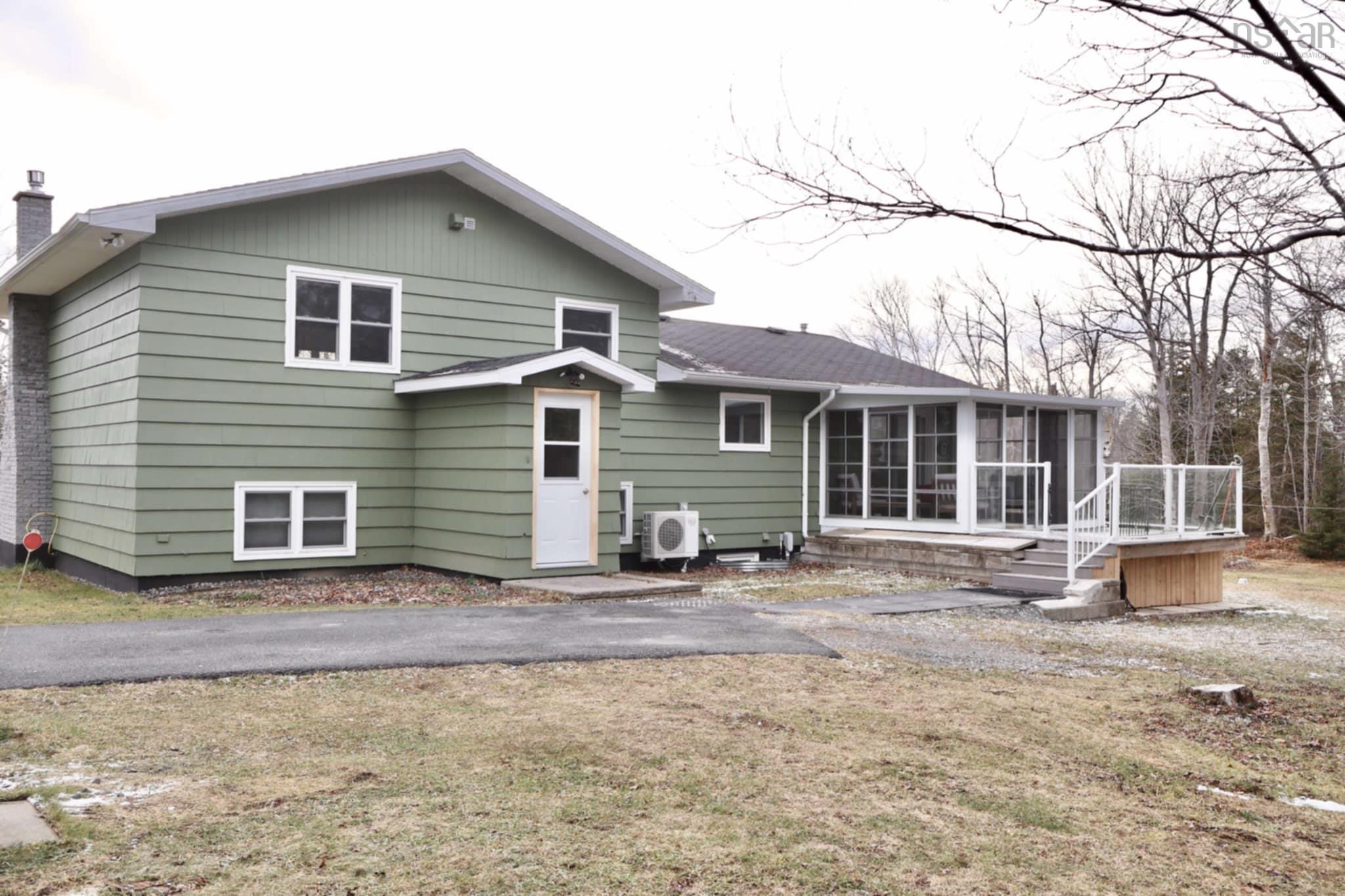 $489,000.00: 169 Erin Leah Drive, Howie Centre