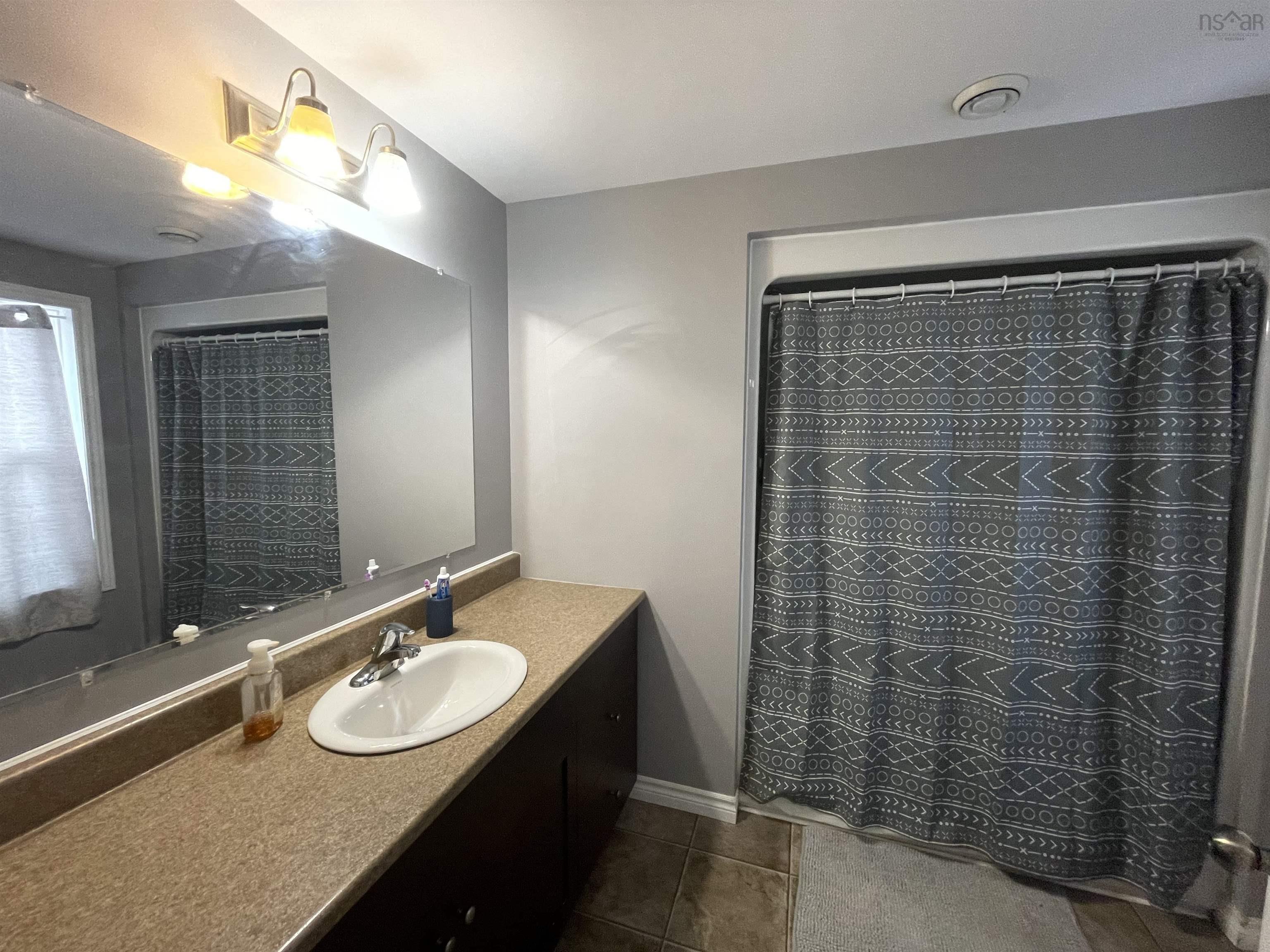 $200,000.00: 23 Forest View Drive, Barrington
