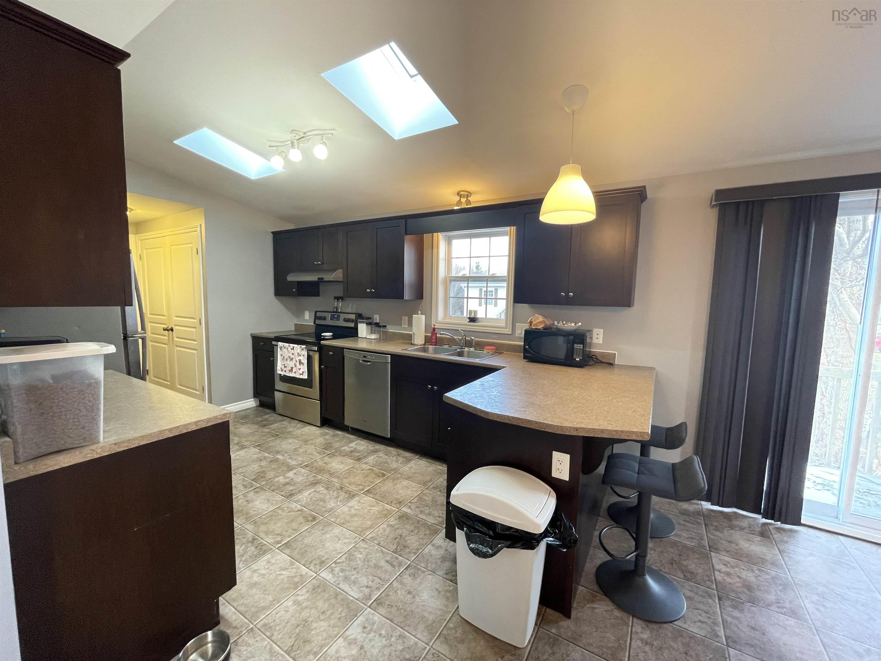 $200,000.00: 23 Forest View Drive, Barrington