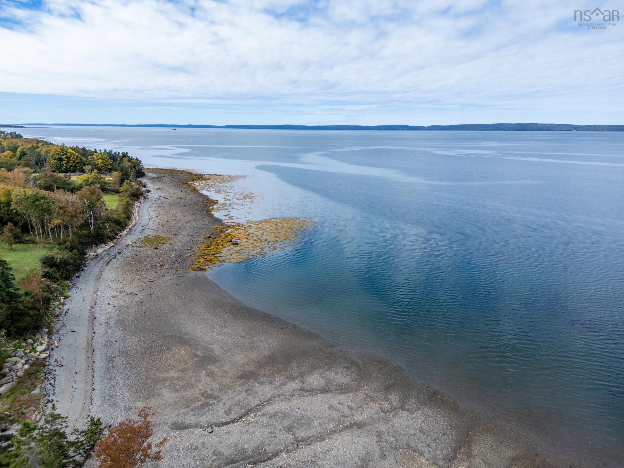 $105,000.00: 7701 #101 Highway, Plympton