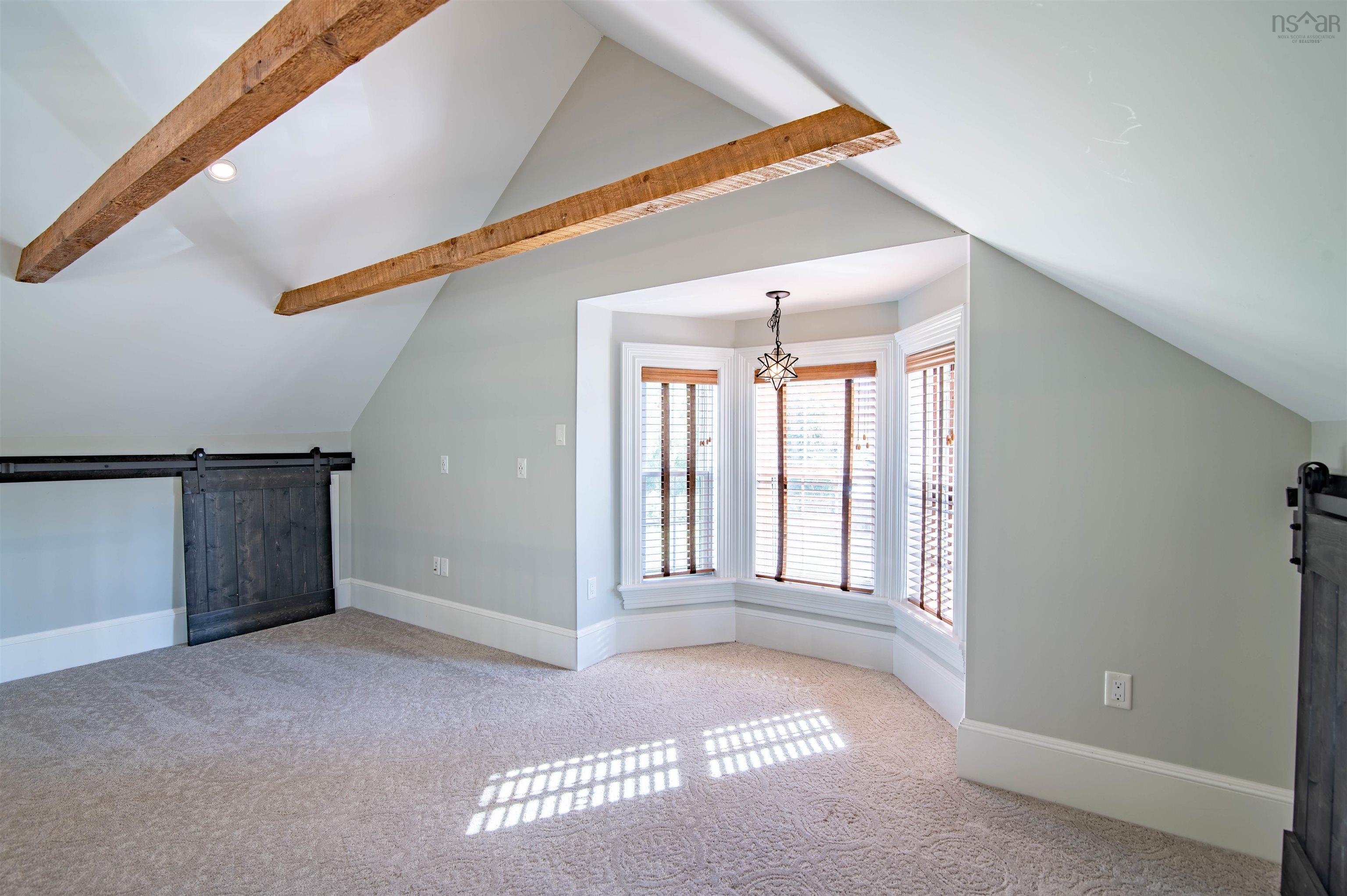 $699,900.00: 1060 Palmer Road, Auburn