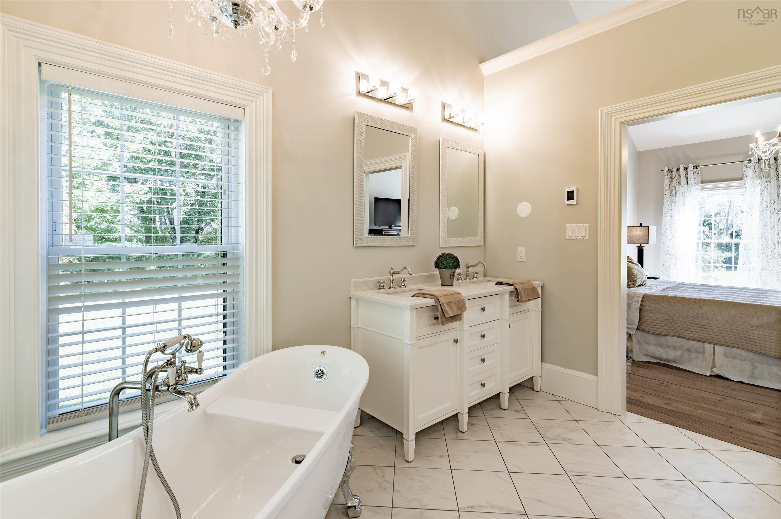 $699,900.00: 1060 Palmer Road, Auburn