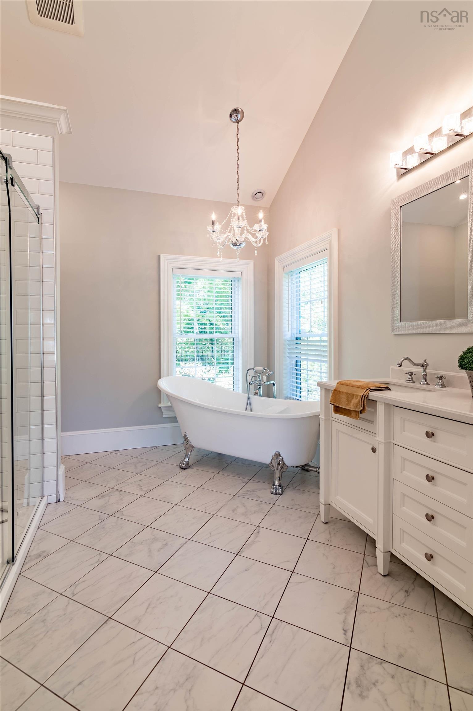 $699,900.00: 1060 Palmer Road, Auburn