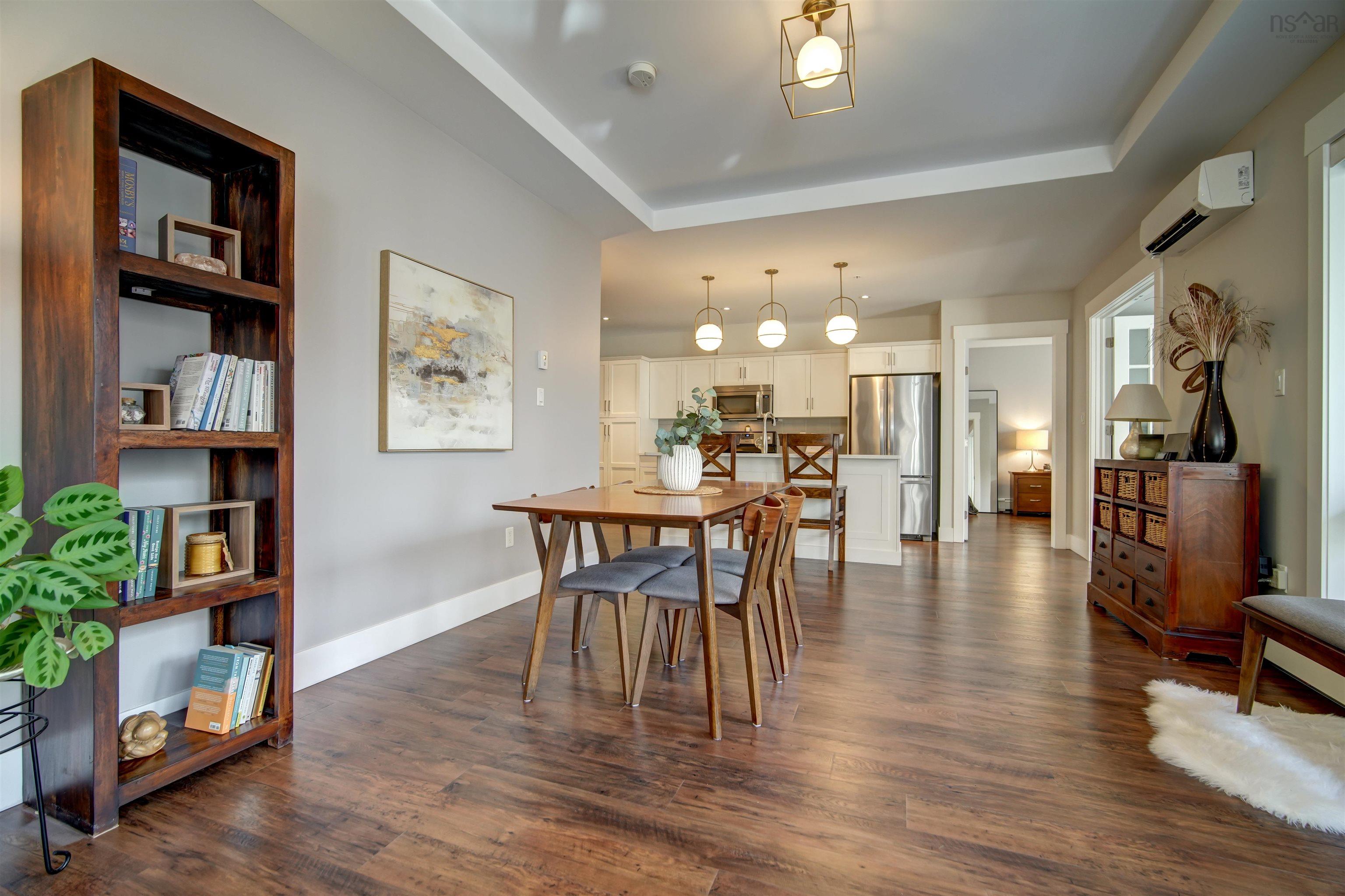 $582,500.00: 311 267 Gary Martin Drive, Bedford West