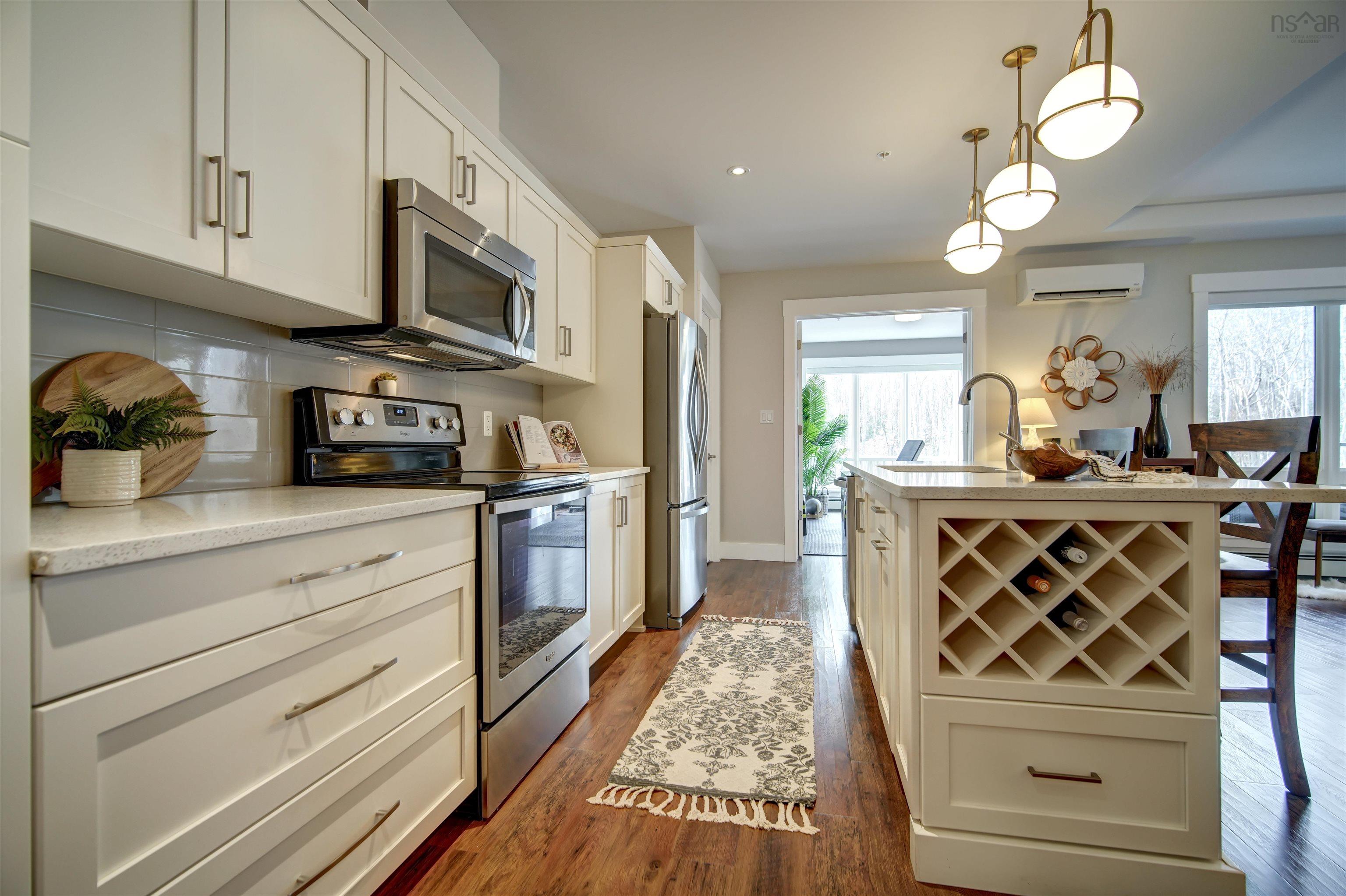 $582,500.00: 311 267 Gary Martin Drive, Bedford West