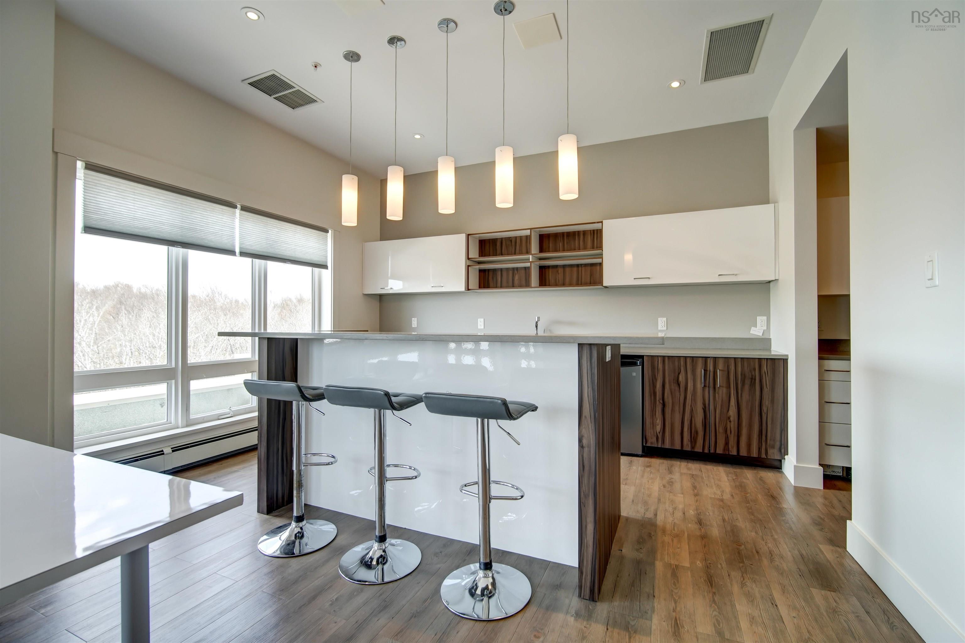 $582,500.00: 311 267 Gary Martin Drive, Bedford West