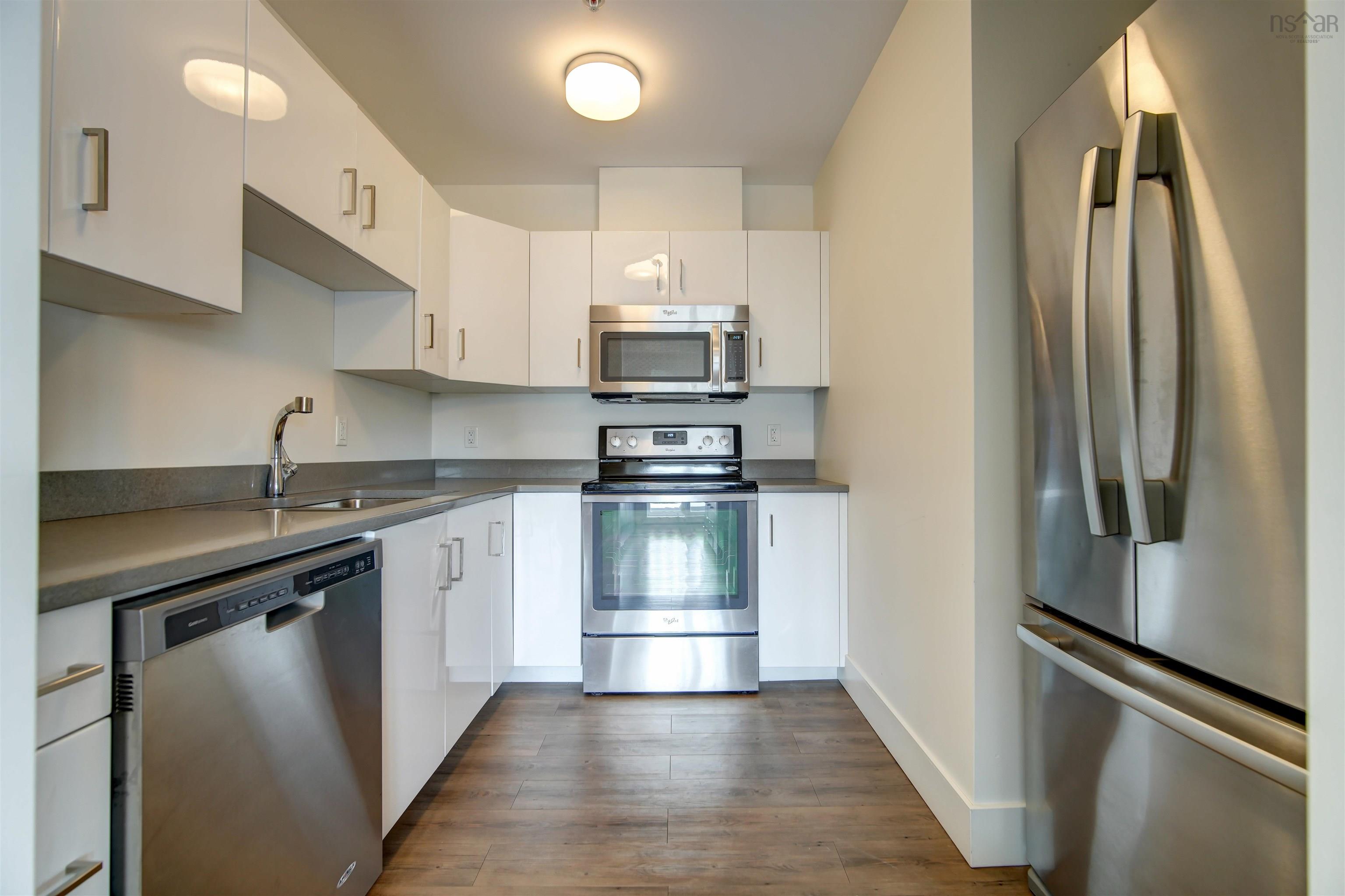 $582,500.00: 311 267 Gary Martin Drive, Bedford West