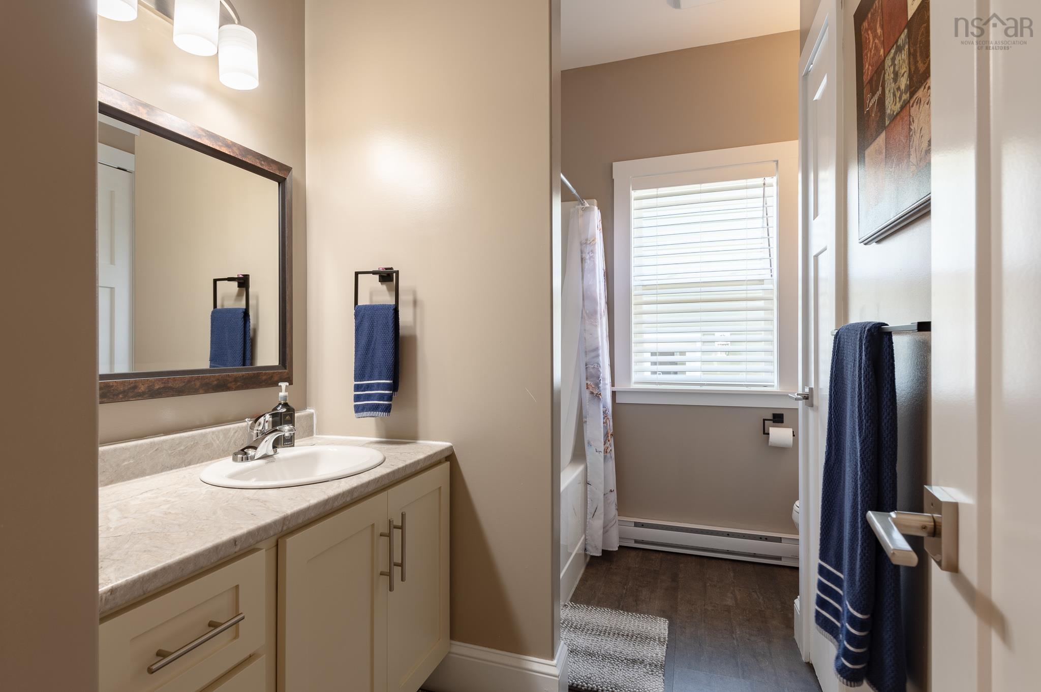 $447,500.00: 218 Adams Street, Lunenburg