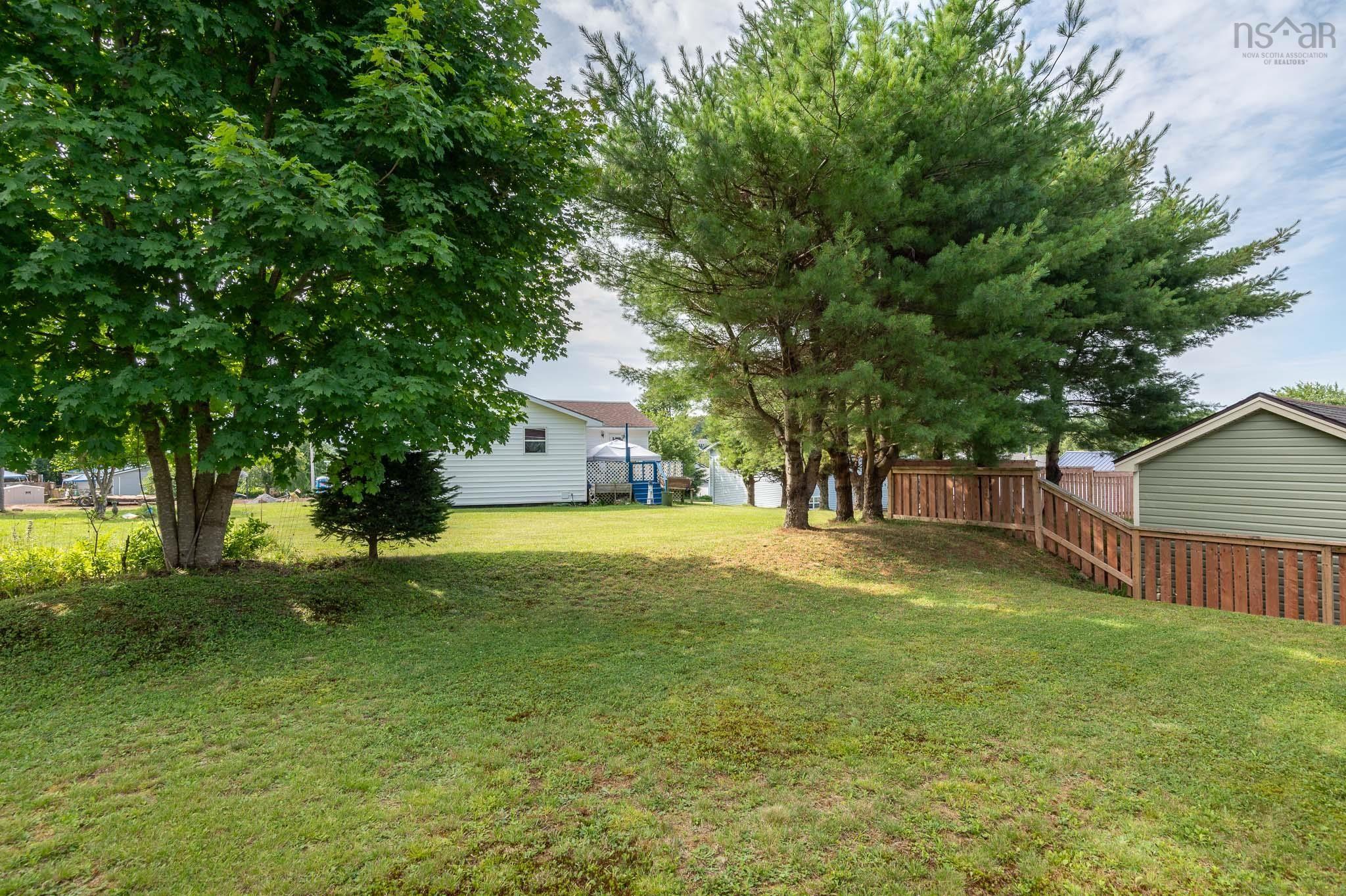 $447,500.00: 218 Adams Street, Lunenburg