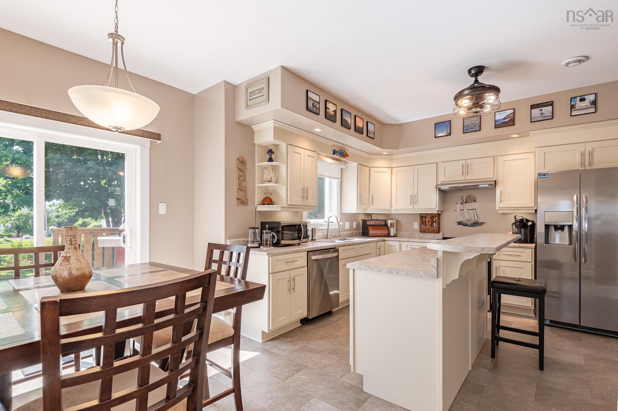 $447,500.00: 218 Adams Street, Lunenburg