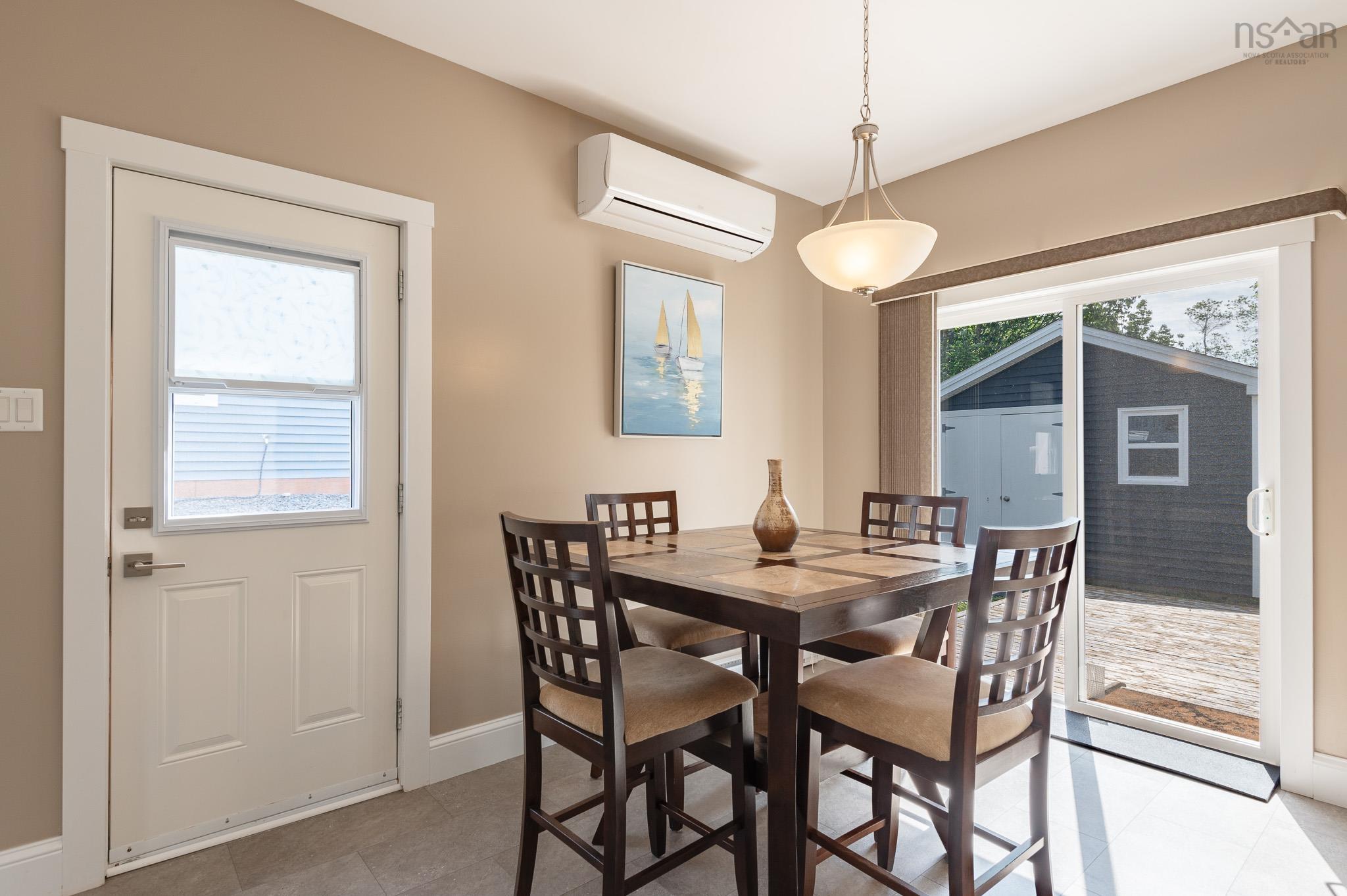 $447,500.00: 218 Adams Street, Lunenburg
