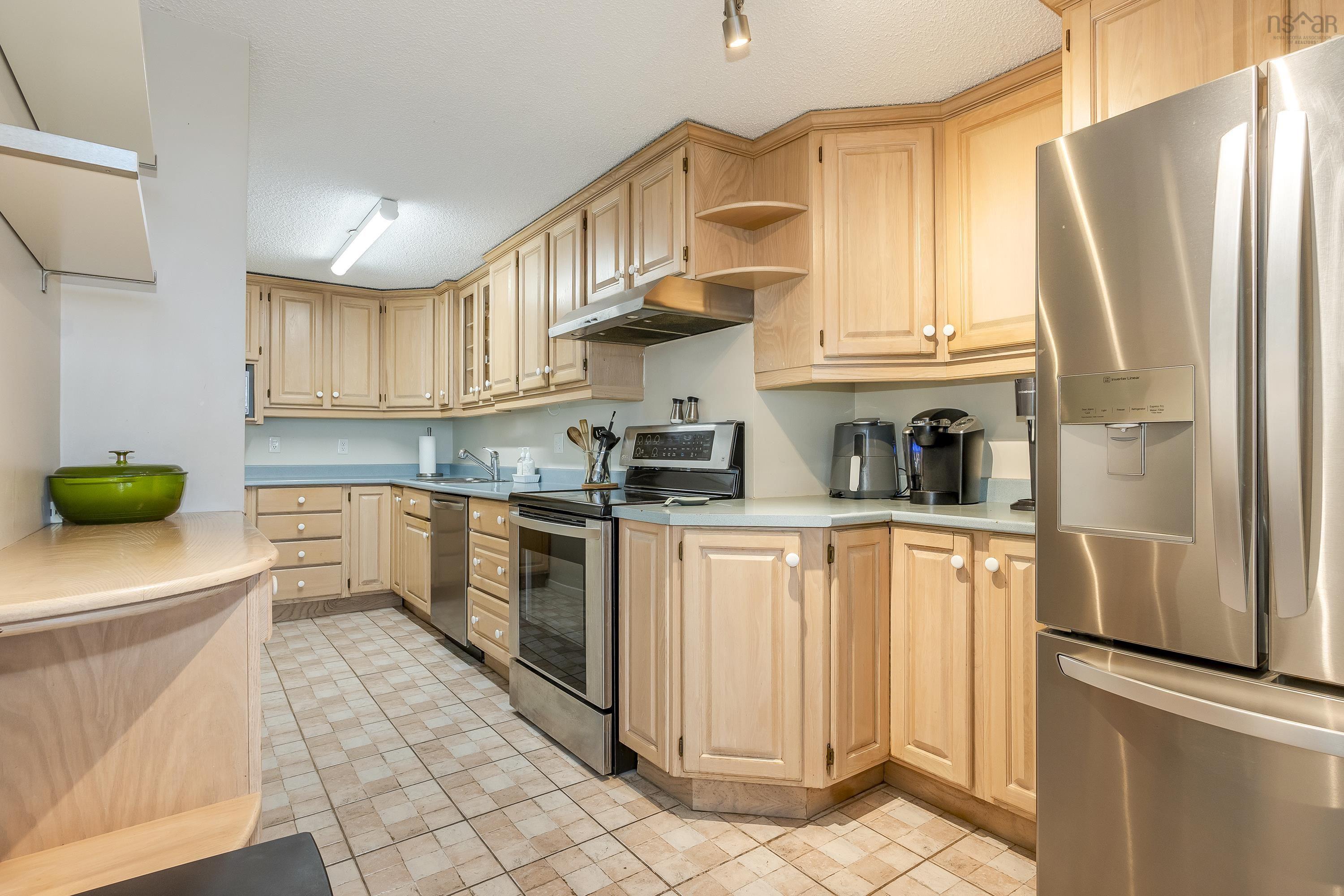 $390,000.00: 1703 6369 Coburg Road, Halifax Peninsula