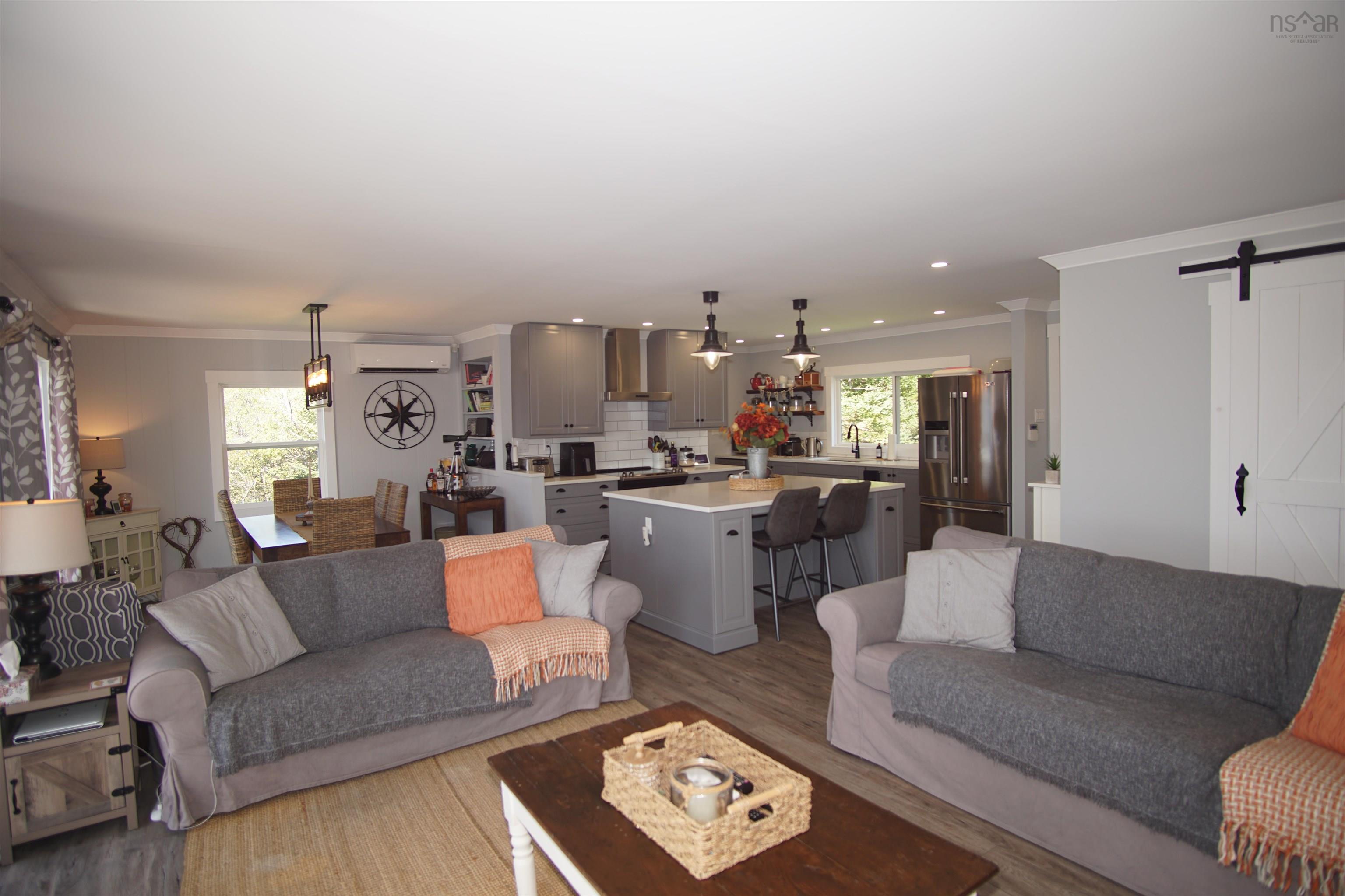 $599,995.00: 1050 SANDY POINT Road, Sandy Point