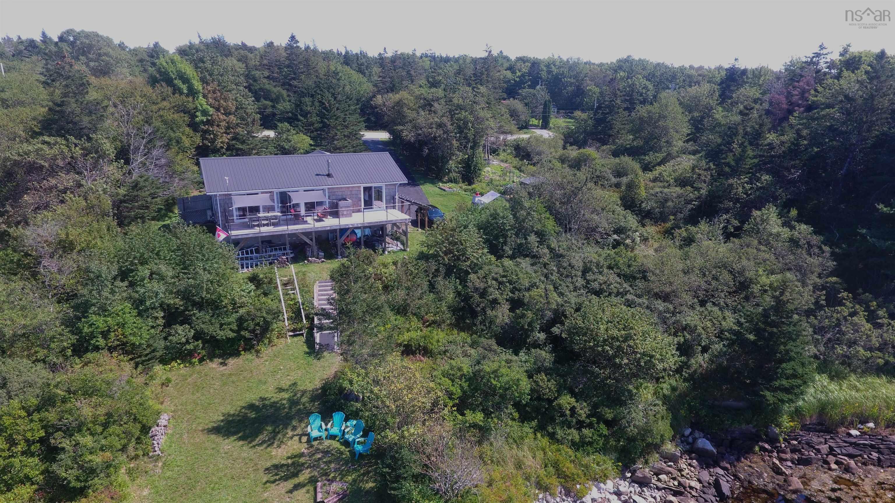 $599,995.00: 1050 SANDY POINT Road, Sandy Point