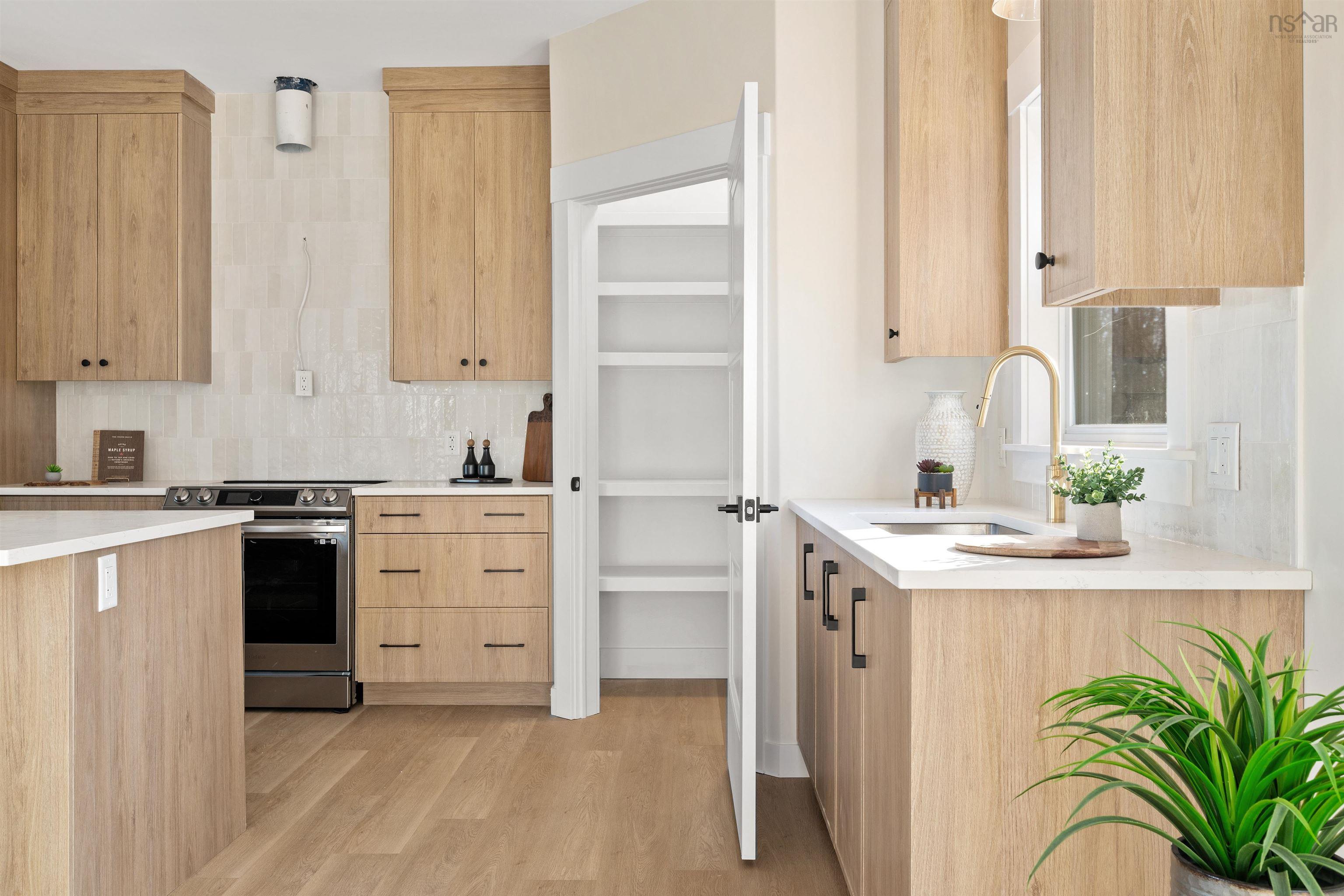 $839,900.00: 371 Everwood Avenue, Hammonds Plains