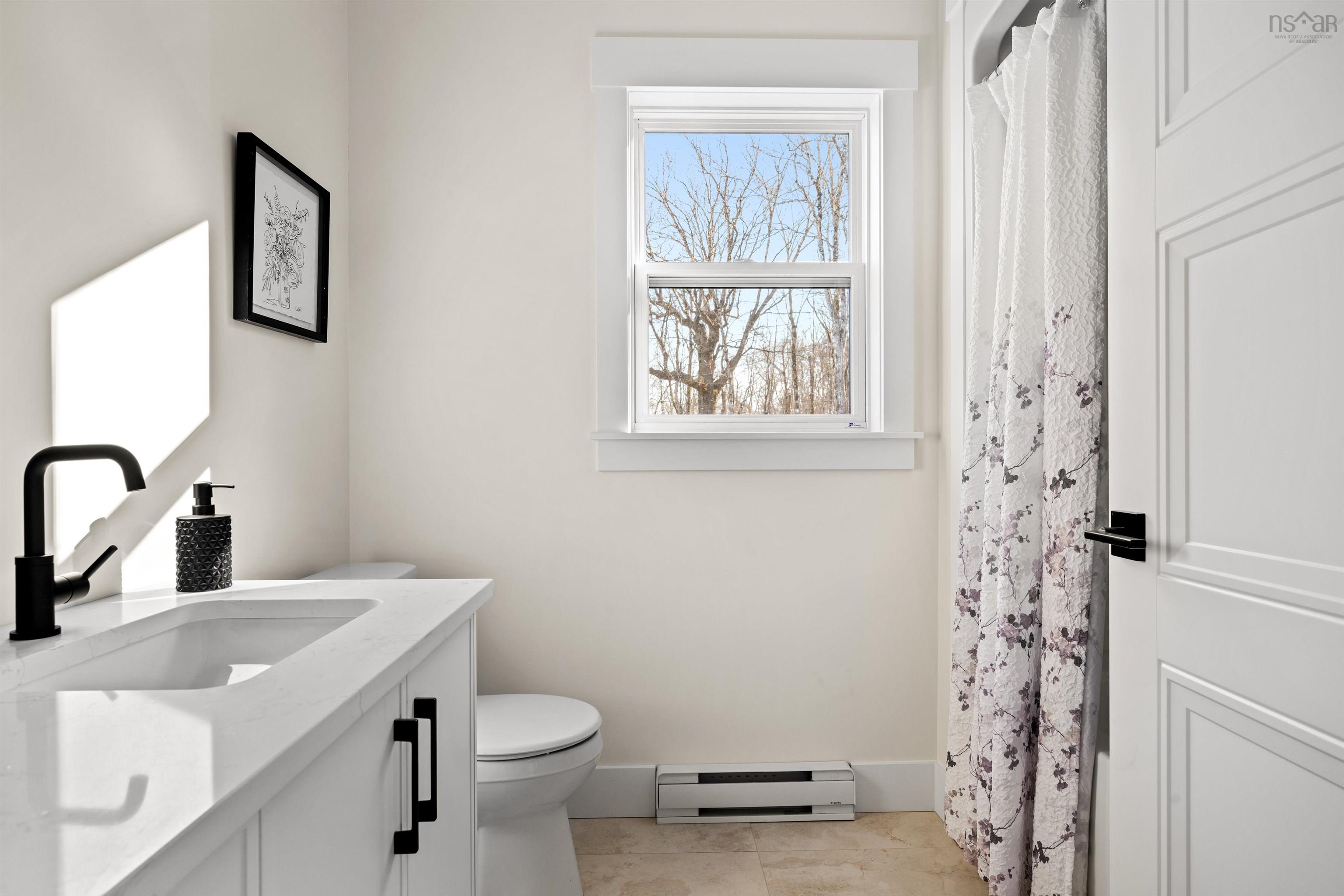 $839,900.00: 371 Everwood Avenue, Hammonds Plains