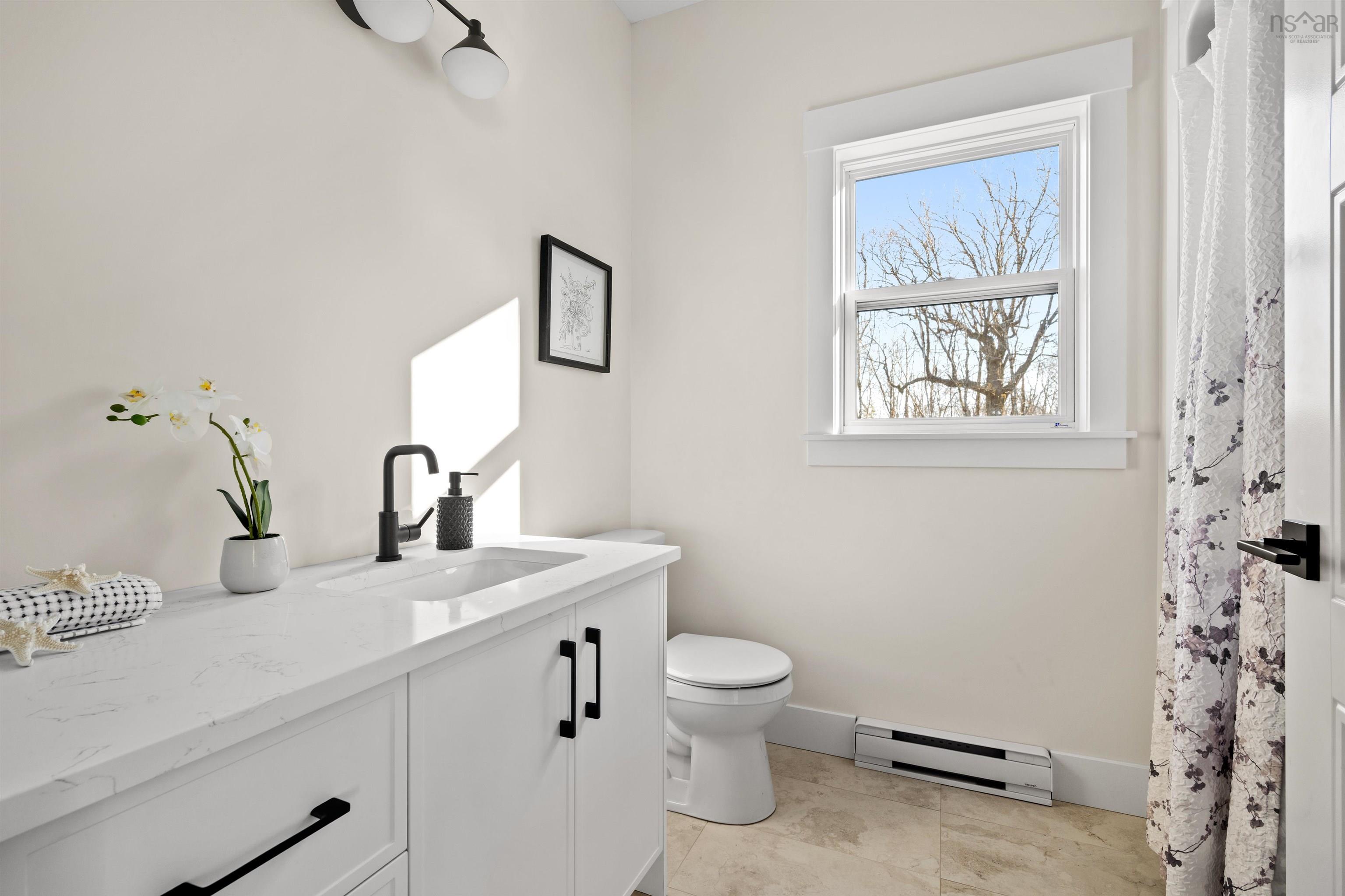 $839,900.00: 371 Everwood Avenue, Hammonds Plains