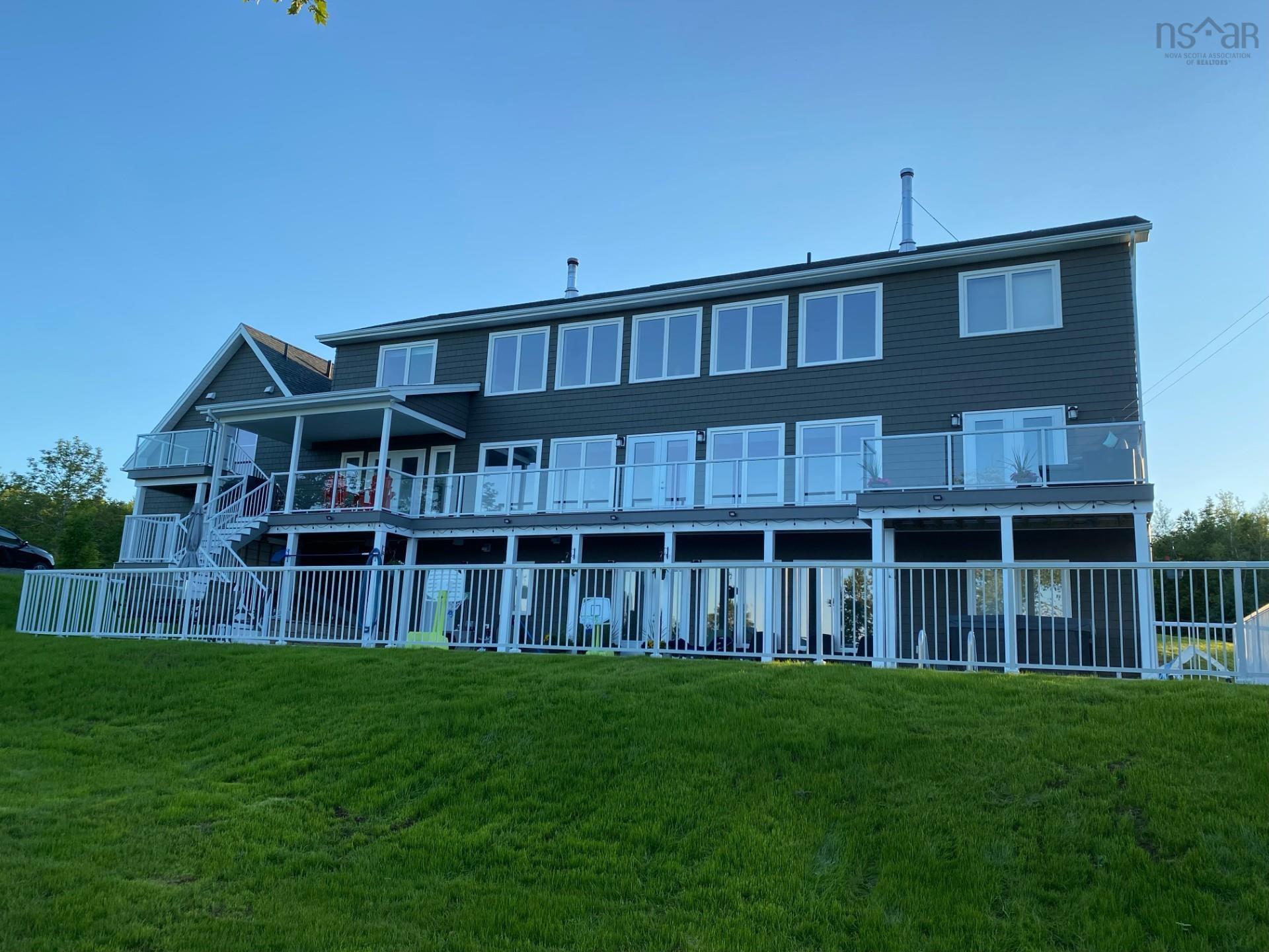 $1,200,000.00: 17 TRITON BROOK ROAD, FAIRMONT, Fairmont