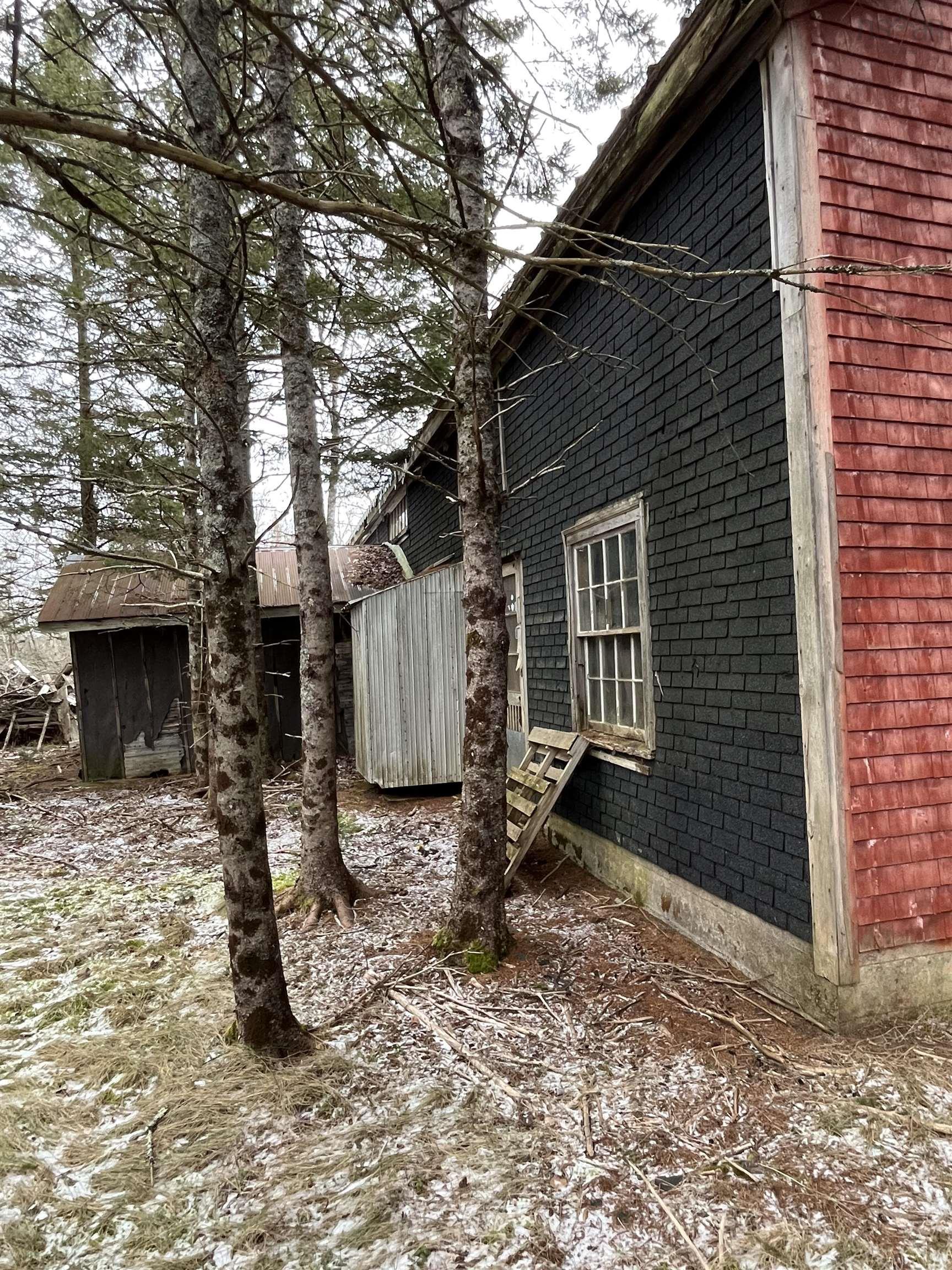 $130,000.00: 12524 Highway 224, Middle Musquodoboit