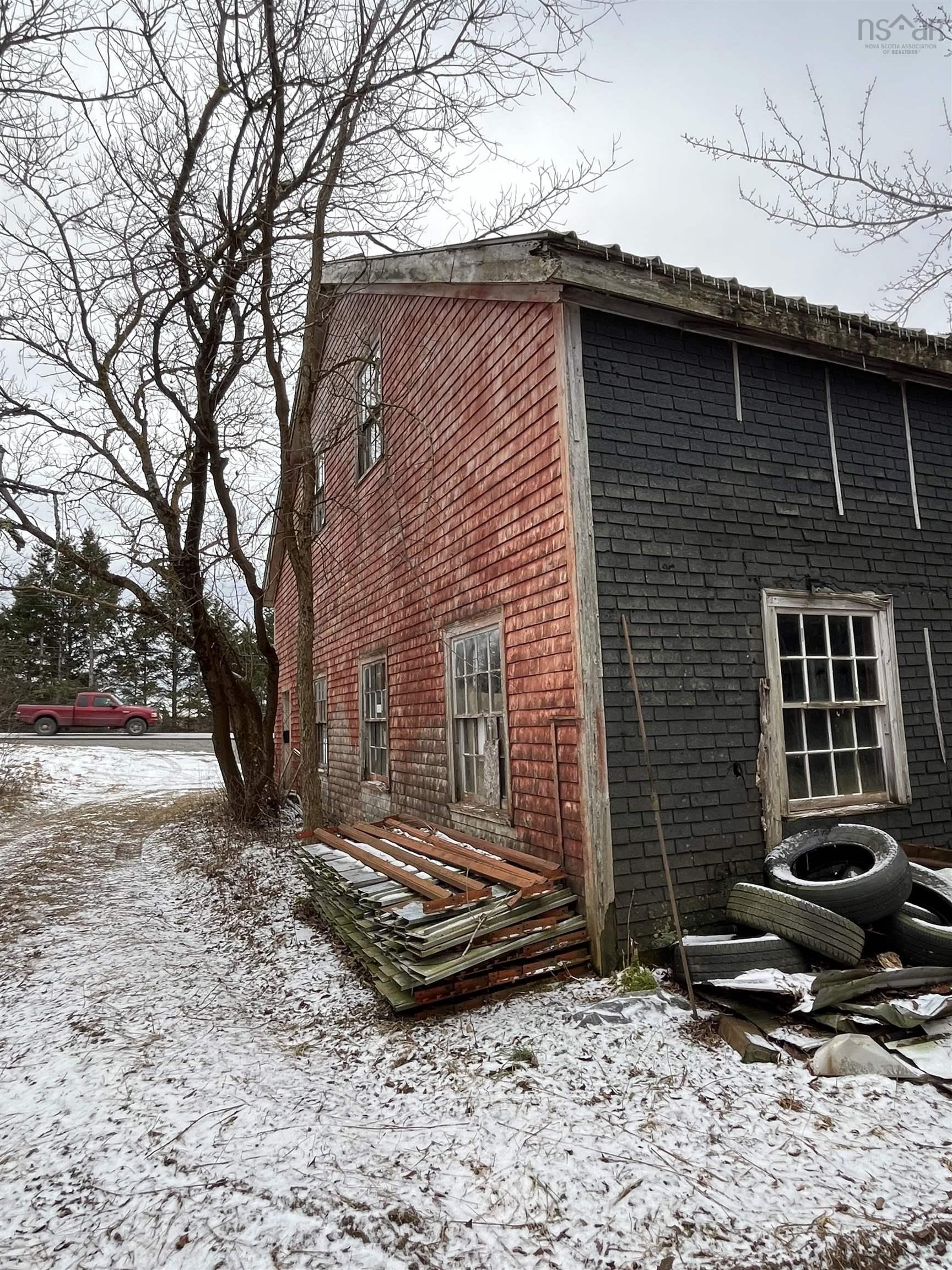 $130,000.00: 12524 Highway 224, Middle Musquodoboit