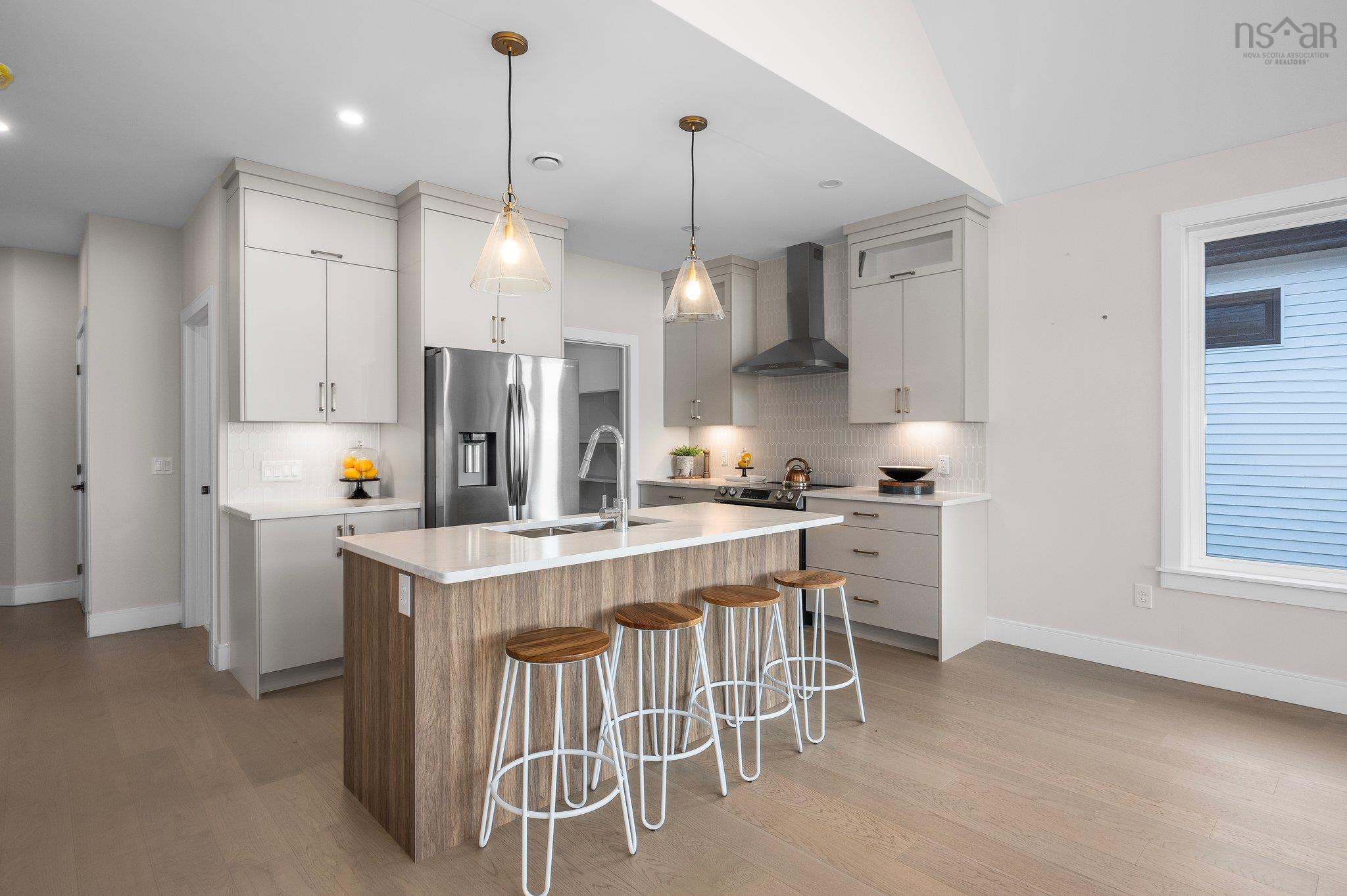 $879,900.00: 6-140 149 Tuscany Run, Timberlea