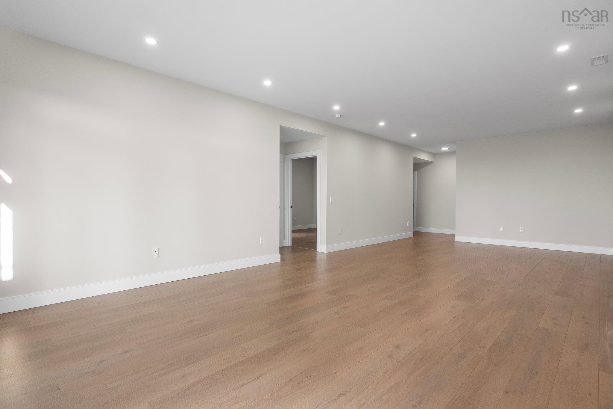 $879,900.00: 6-140 149 Tuscany Run, Timberlea